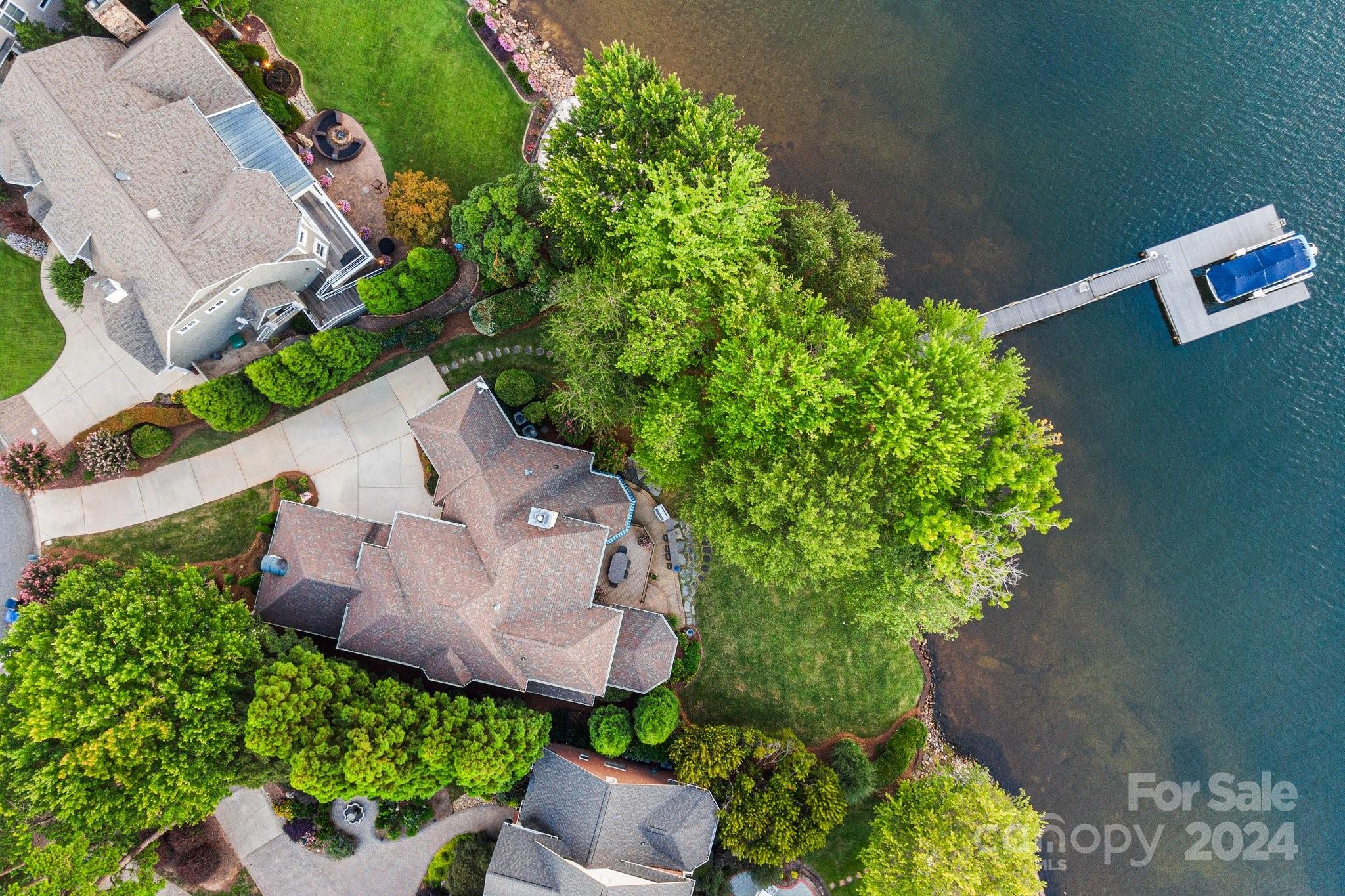 The Peninsula - Residential