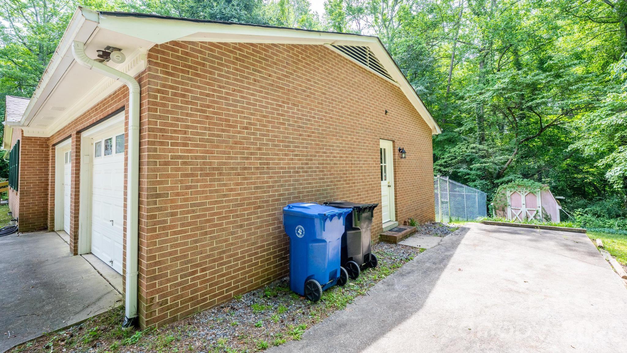White Oaks - Residential