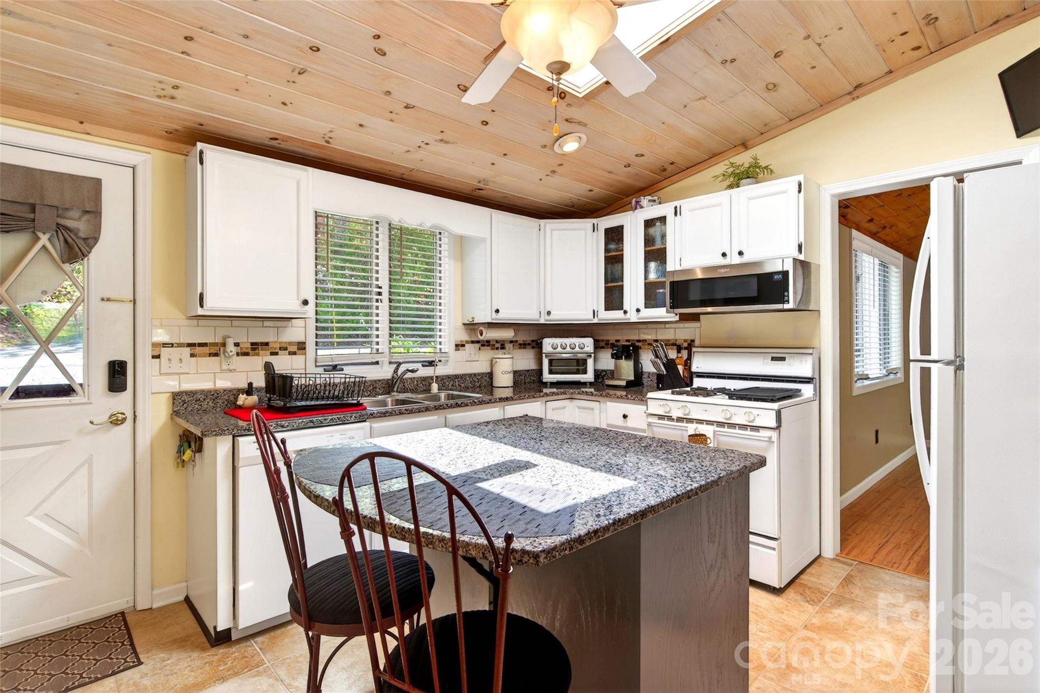 Linville Land Harbor - Residential
