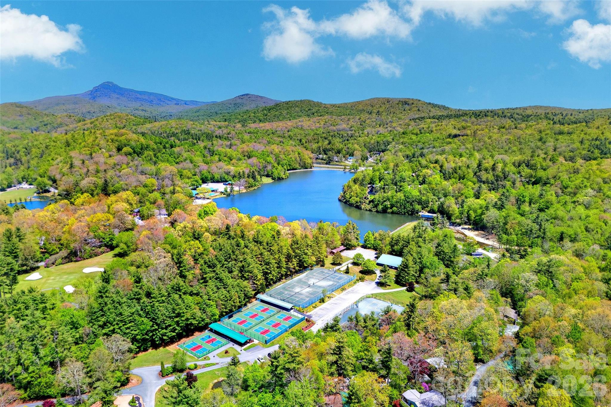 Linville Land Harbor - Residential