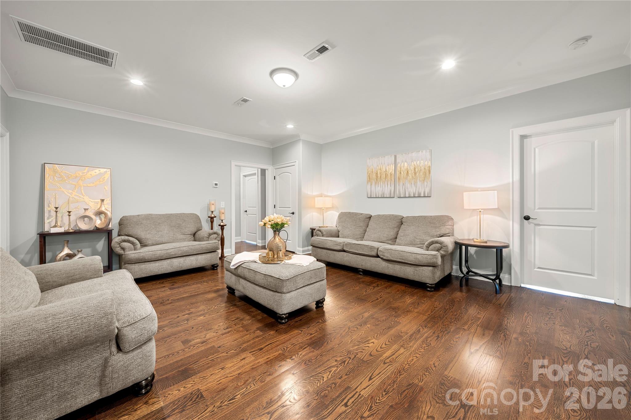 Country Club Hills - Residential