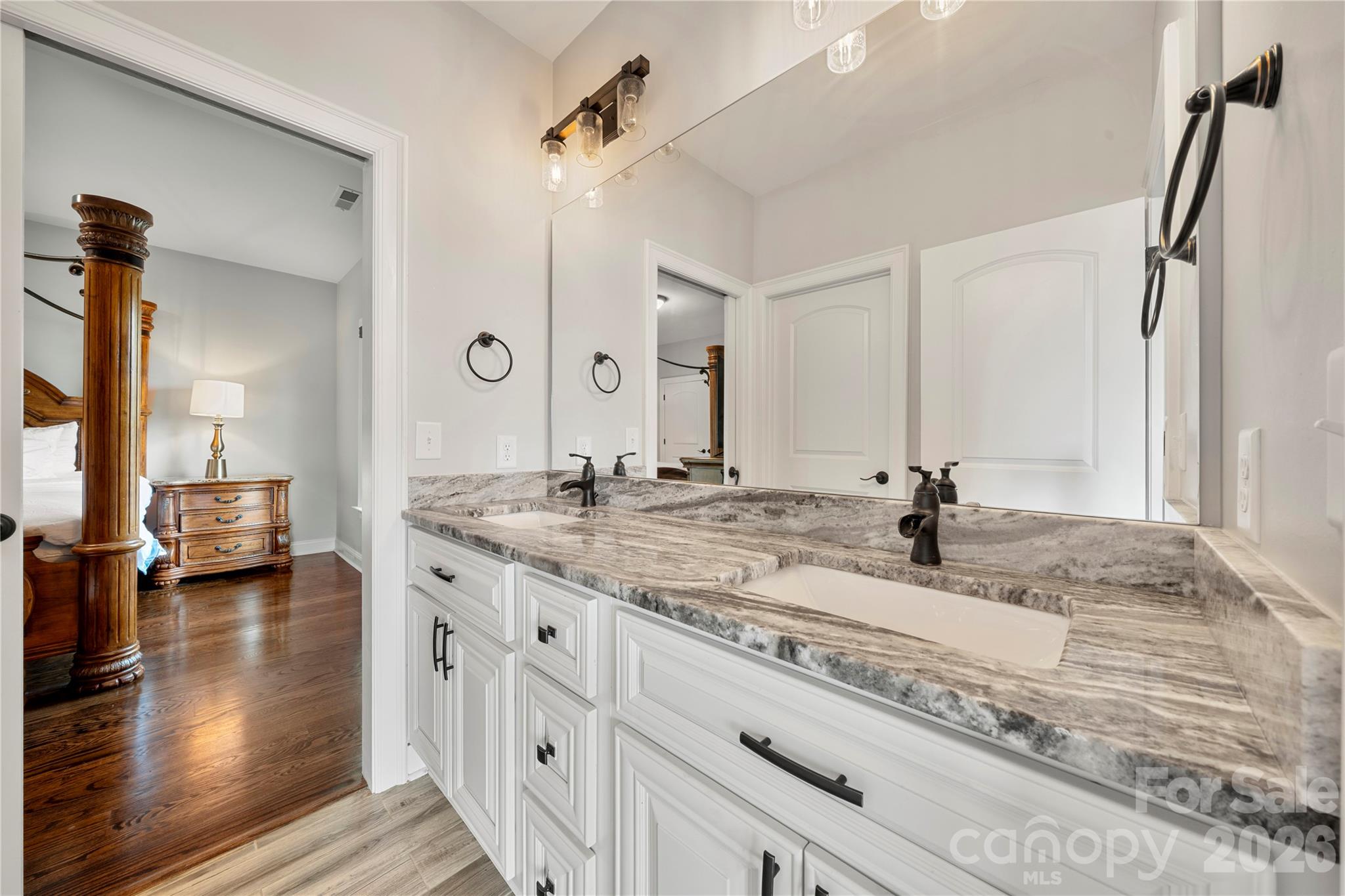 Country Club Hills - Residential