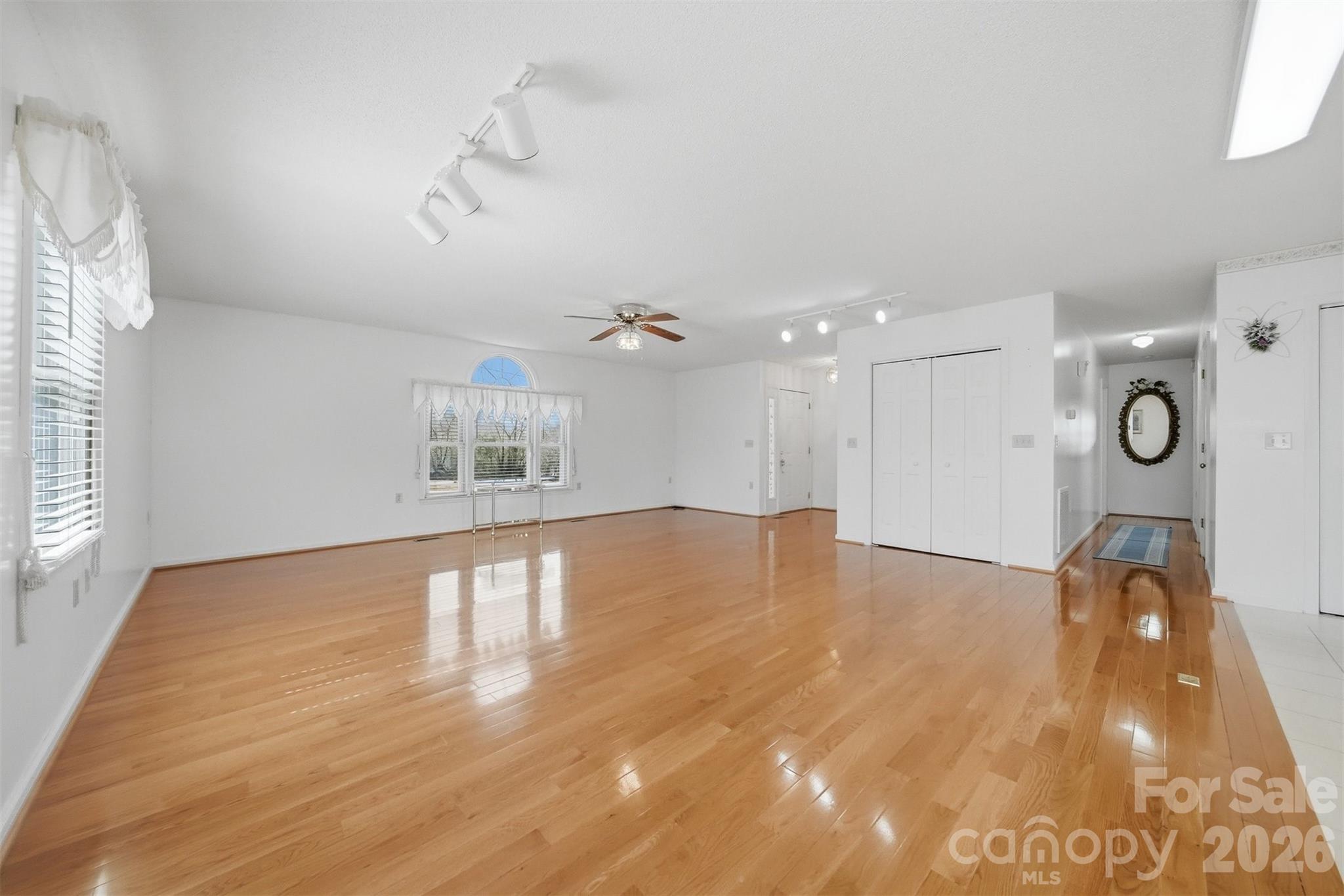 brooks glen - Residential