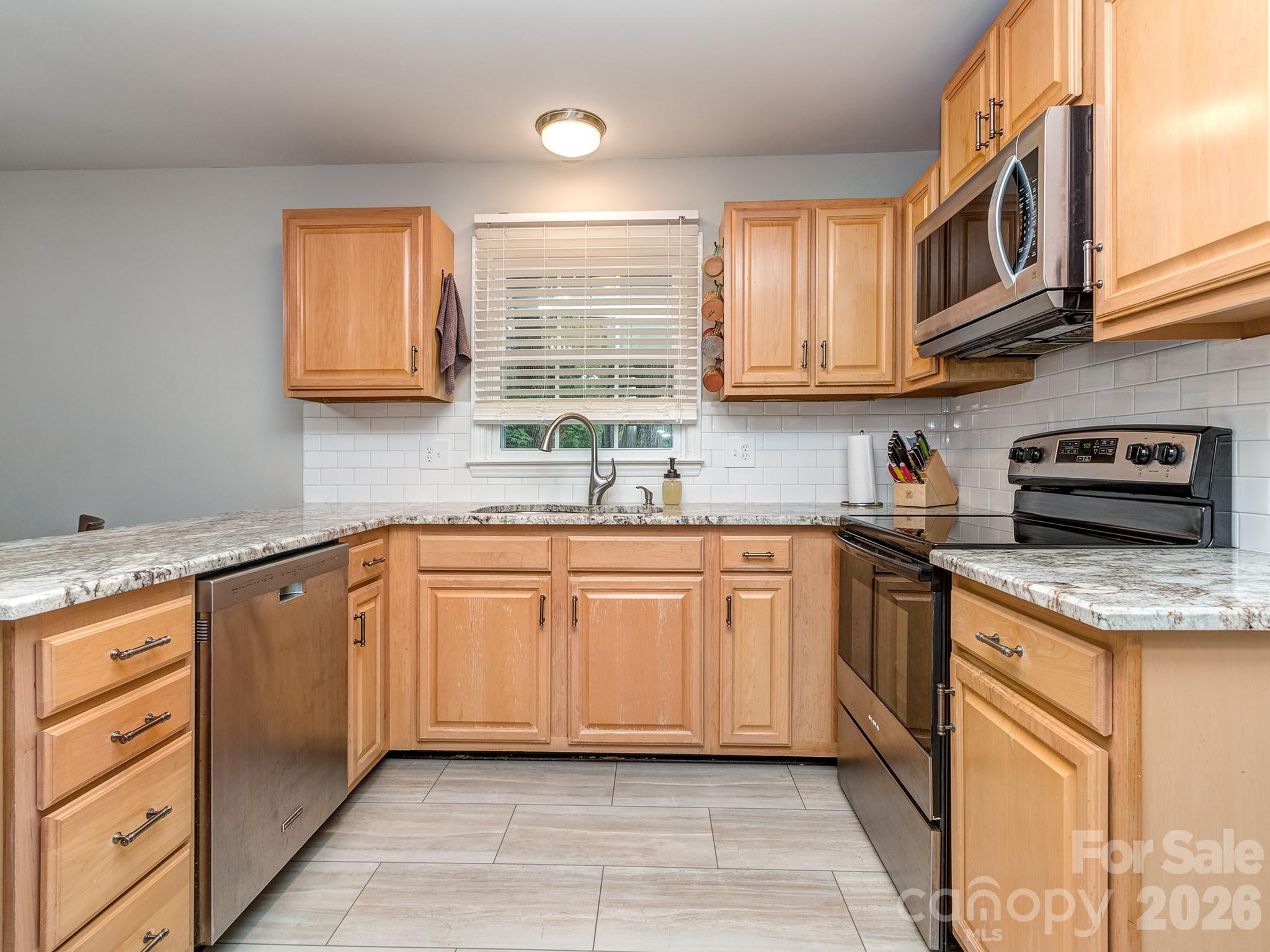 Tega Cay - Residential