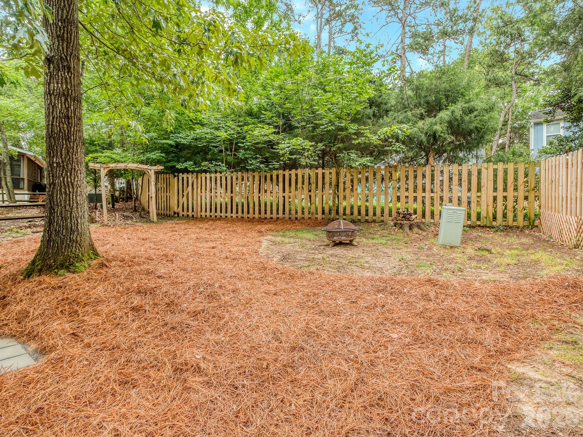 Tega Cay - Residential