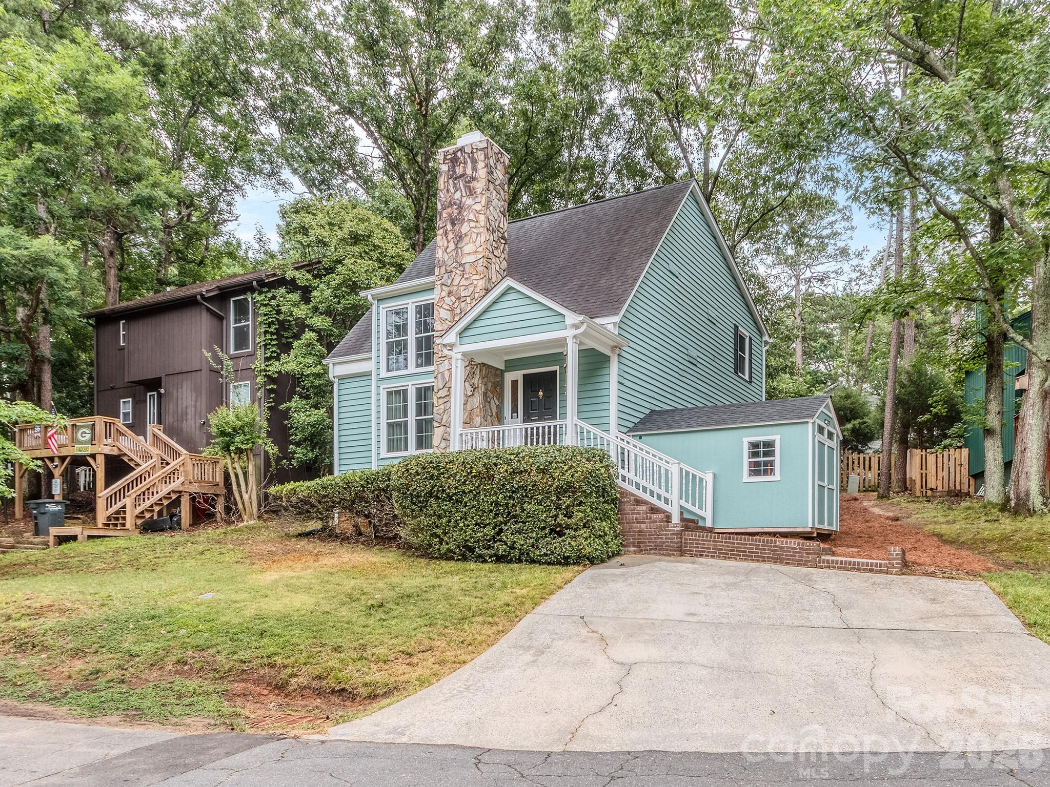 Tega Cay - Residential