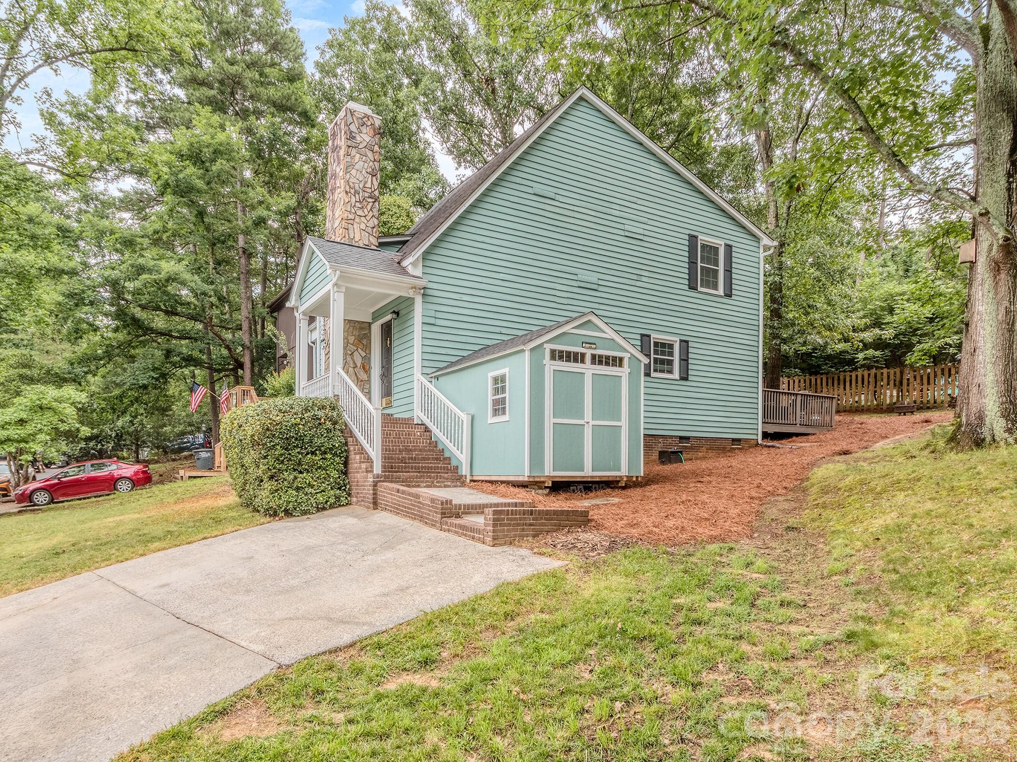 Tega Cay - Residential
