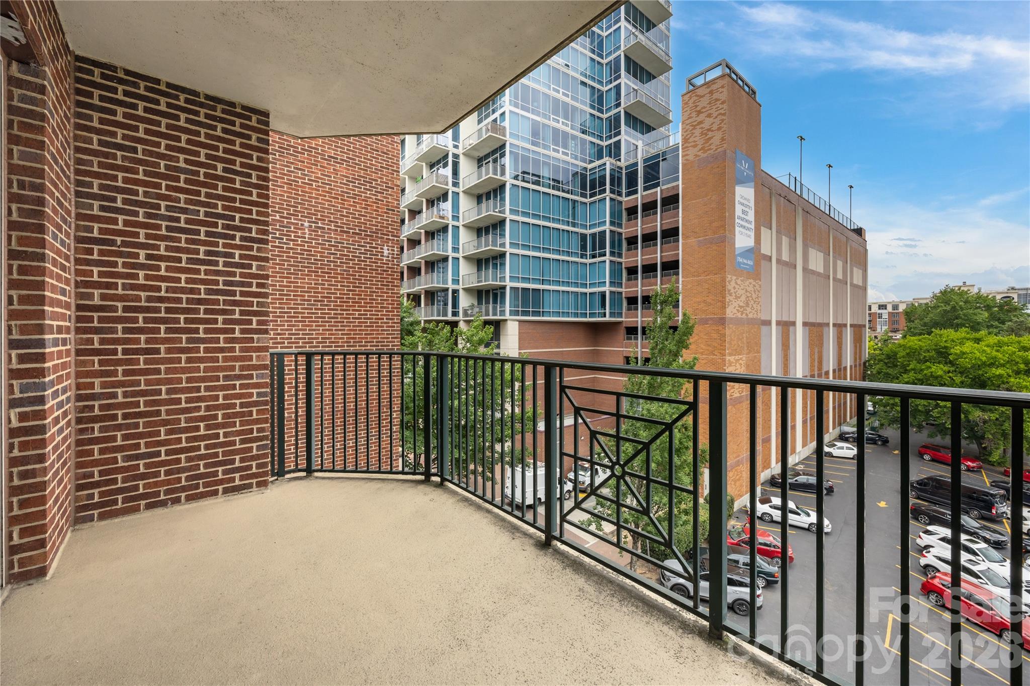 Fifth and Poplar - Residential