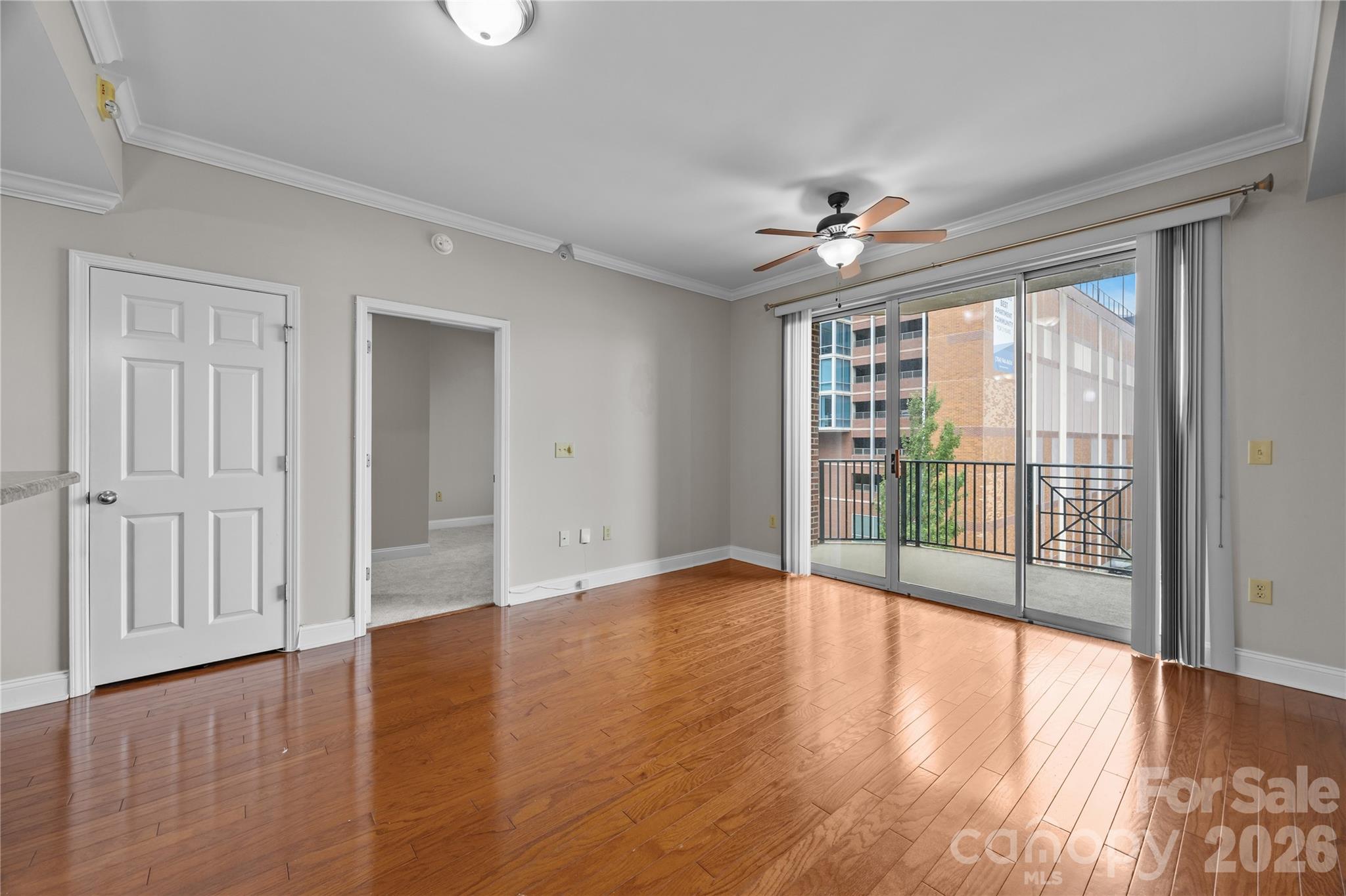 Fifth and Poplar - Residential