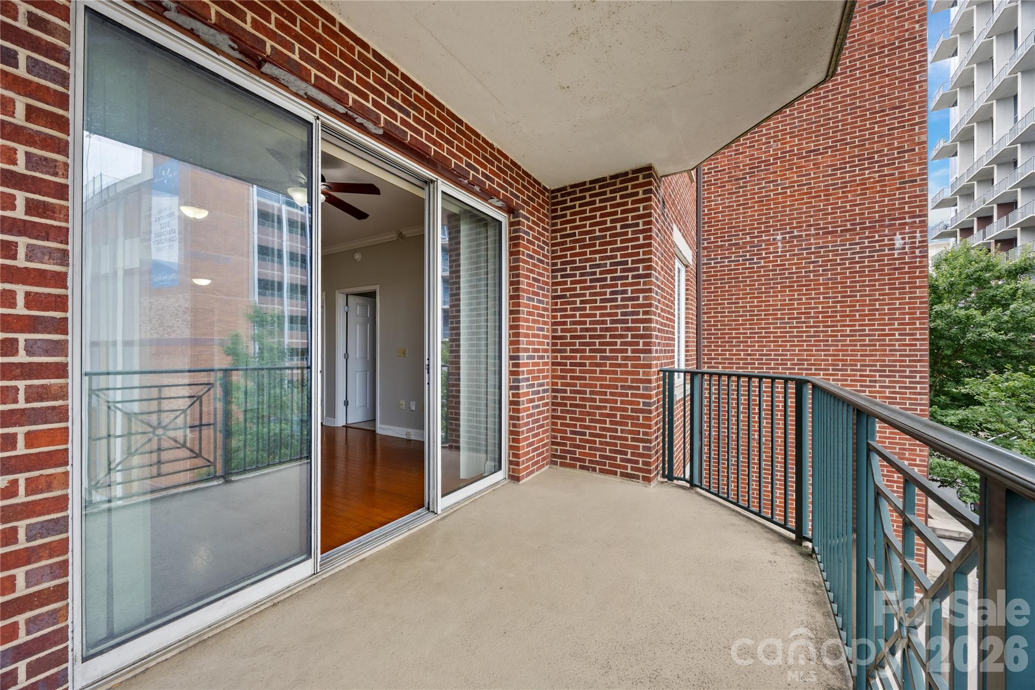 Fifth and Poplar - Residential