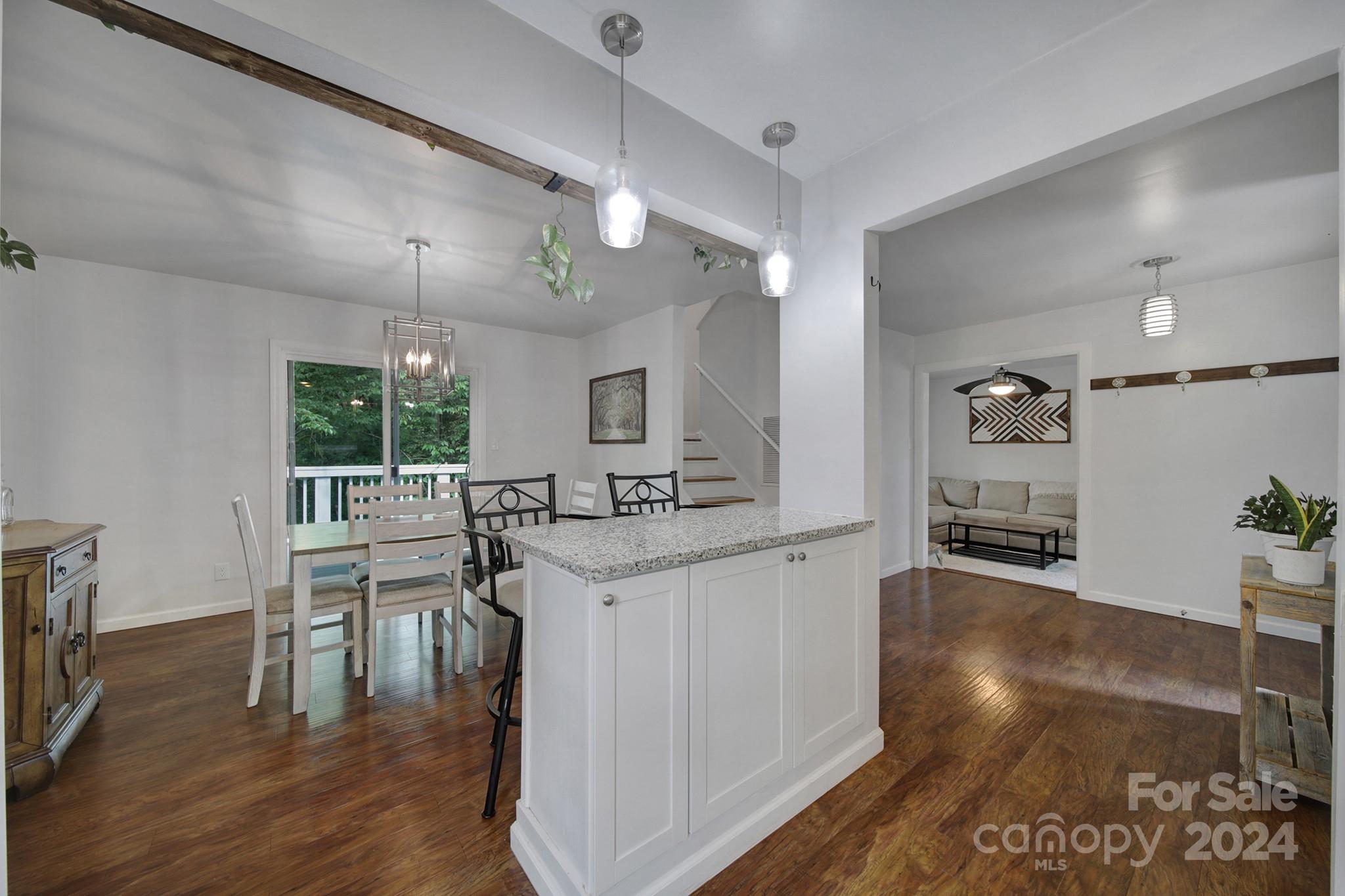 Tega Cay - Residential