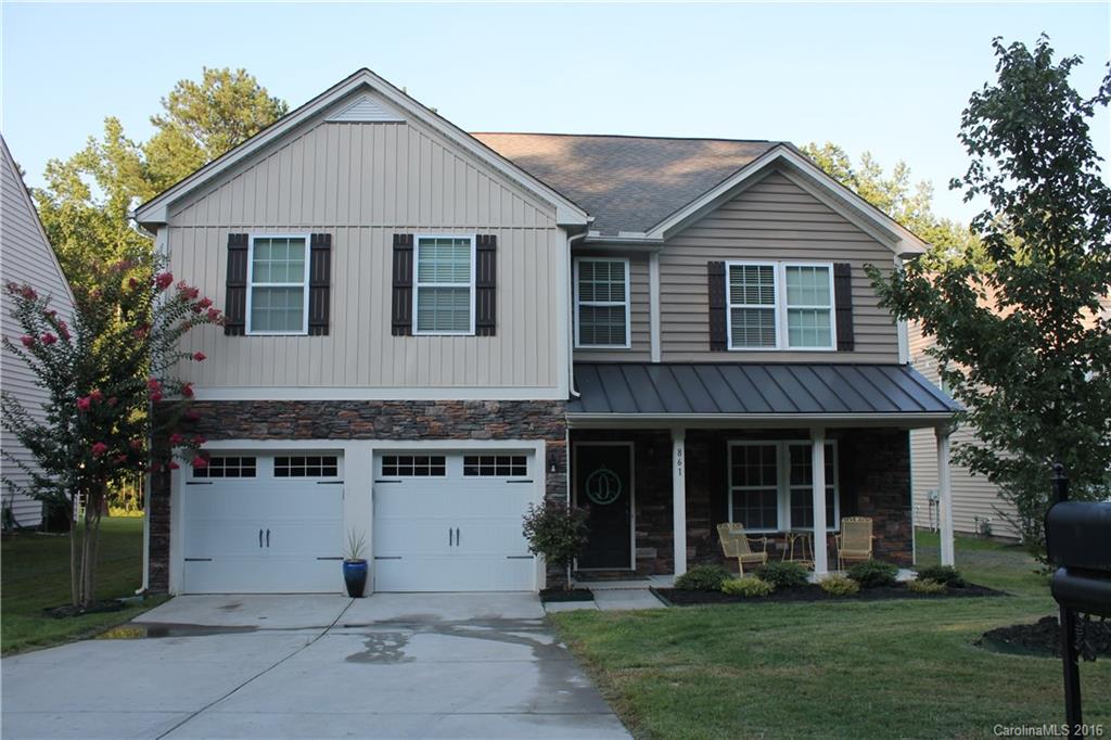 Awesome house in move in condition. Shows like a model! Large bedrooms, huge loft / bonus room area. Gorgeous flooring in kitchen as well as granite countertops. Great wooded views out the front and back of the house!