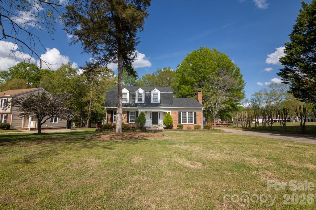 Beautiful well kept home with upgrades in the established Candlewyck Community. NEW ROOF....Great neighborhood and school district in South Charlotte. This house offers four bedrooms and two and a half bath, living room, family room, dining room and much more. It's a great location, easy access to Shopping and Restaurants. The neighborhood offers fabulous amenities such as a pool, tennis courts, walking trails, and playground. Minutes to Arboretum, Uptown, and Ballantyne and close to I485.
