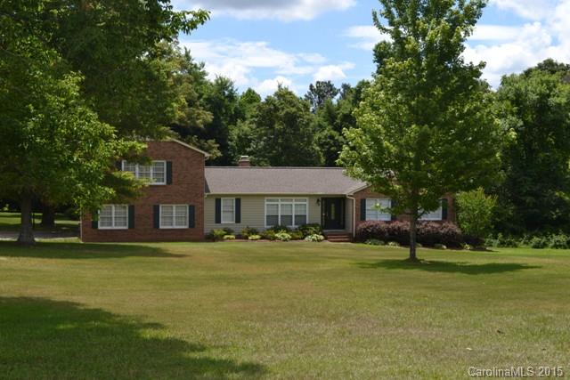 If space is what you are looking for, you found it!  Immaculate home on 2.26 acres.  Wonderful deck and screen porch.  Bonus above garage can be used as a 4th bedroom or amazing bonus room.  Granite kitchen, pristine hardwood floors.  A must see.