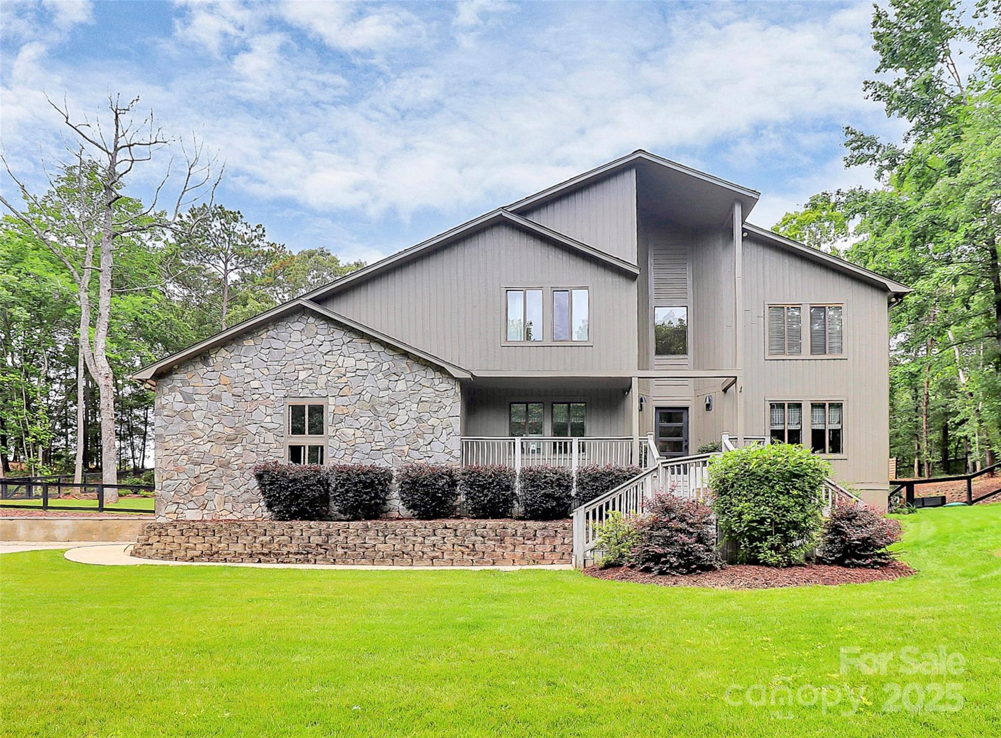 Black Horse Run - Residential