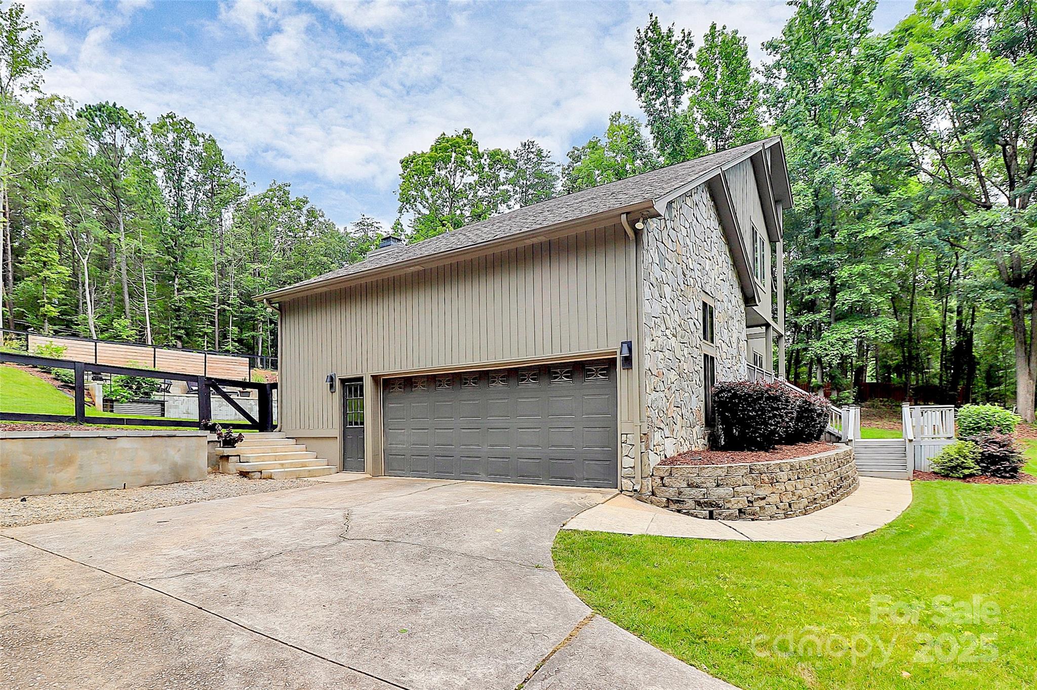 Black Horse Run - Residential