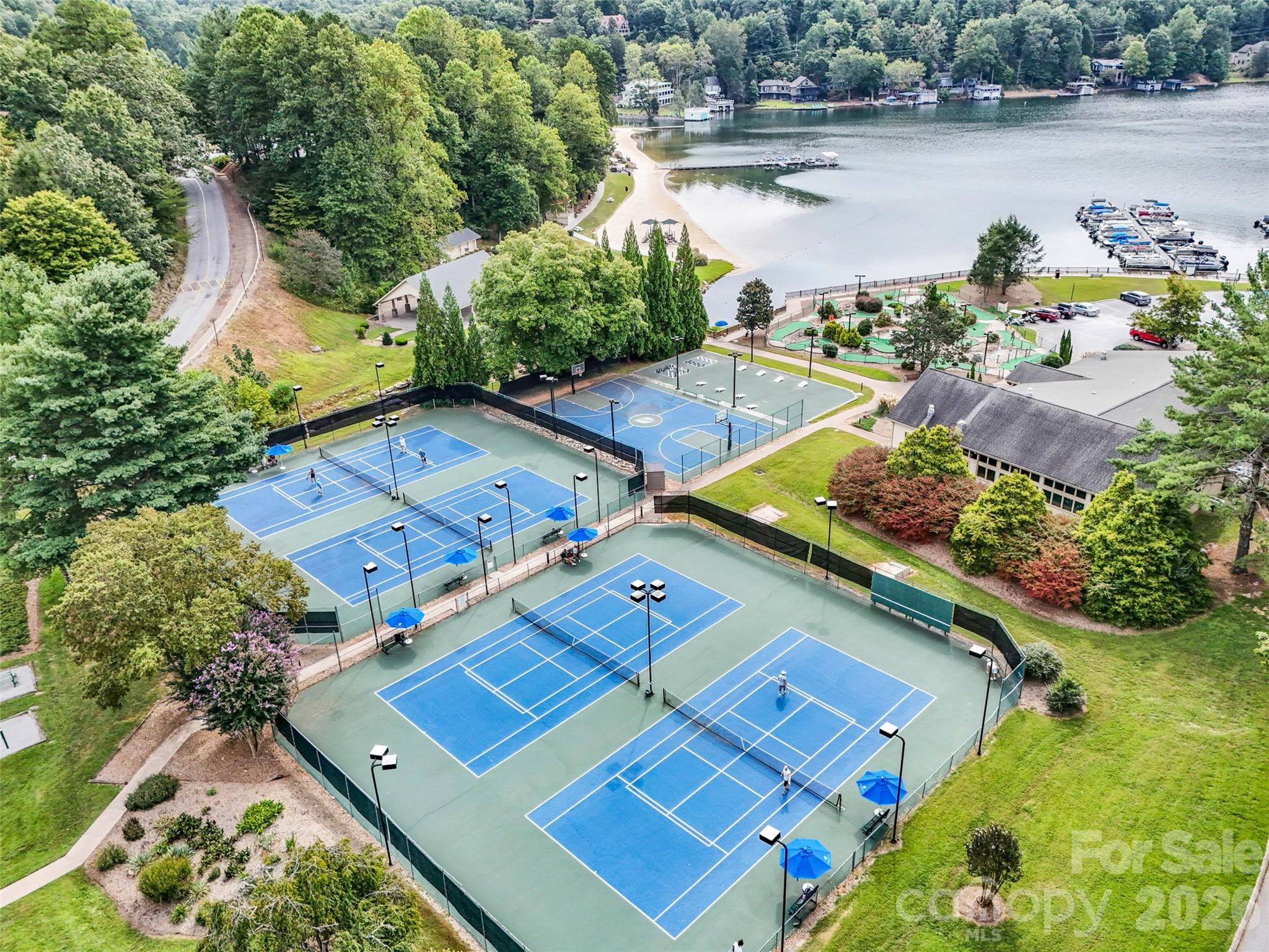 Rumbling Bald on Lake Lure - Residential