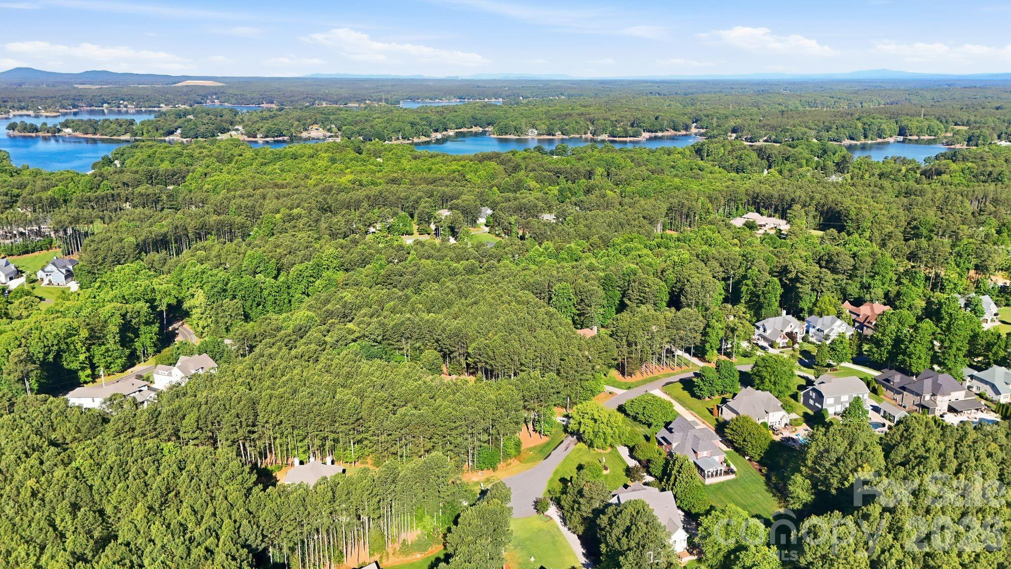 Woodleaf - Land