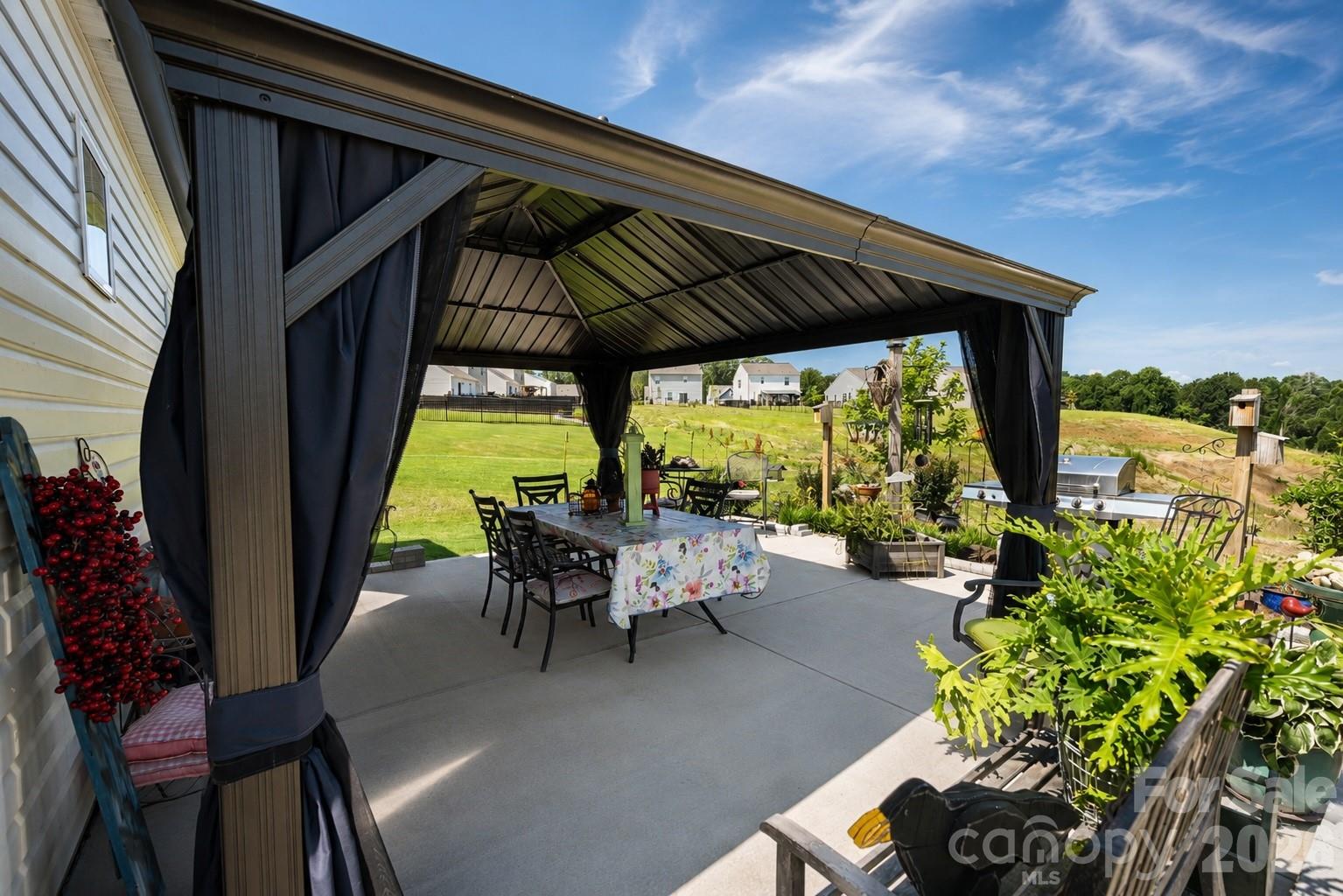 Legacy Ridge - Residential