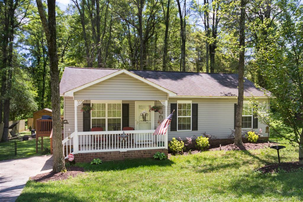 Adorable ranch home with rocking chair front porch, within walking distance to downtown York! This 3 bed/2 bath home is newly updated with a large fenced-in-backyard. The kitchen has beautiful floors, updated cabinetry and back-splash with a farmhouse sink! Large bedrooms and lots of natural light throughout the home! Short commute to restaurants, entertainment and Charlotte!