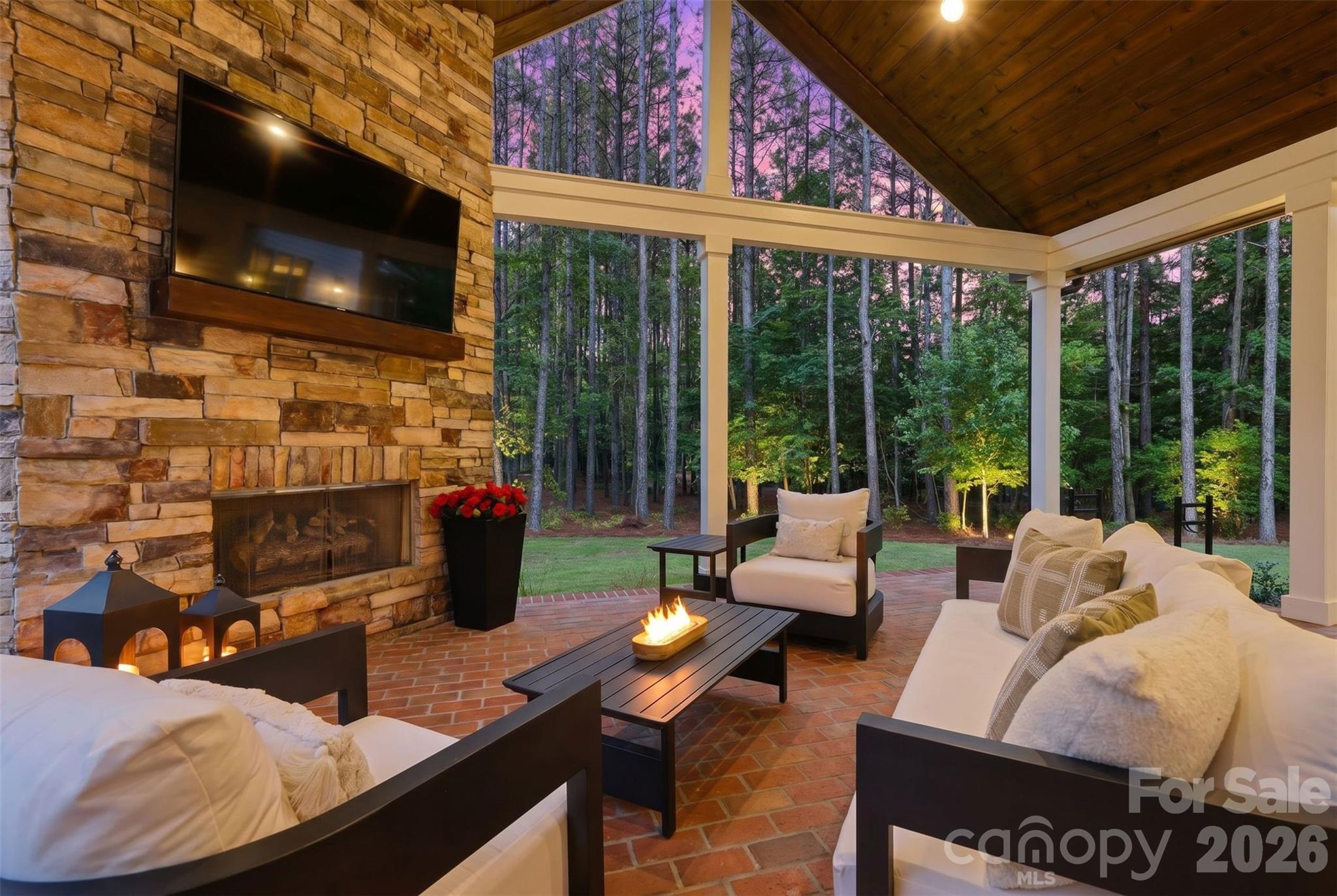 Falls Cove - Residential