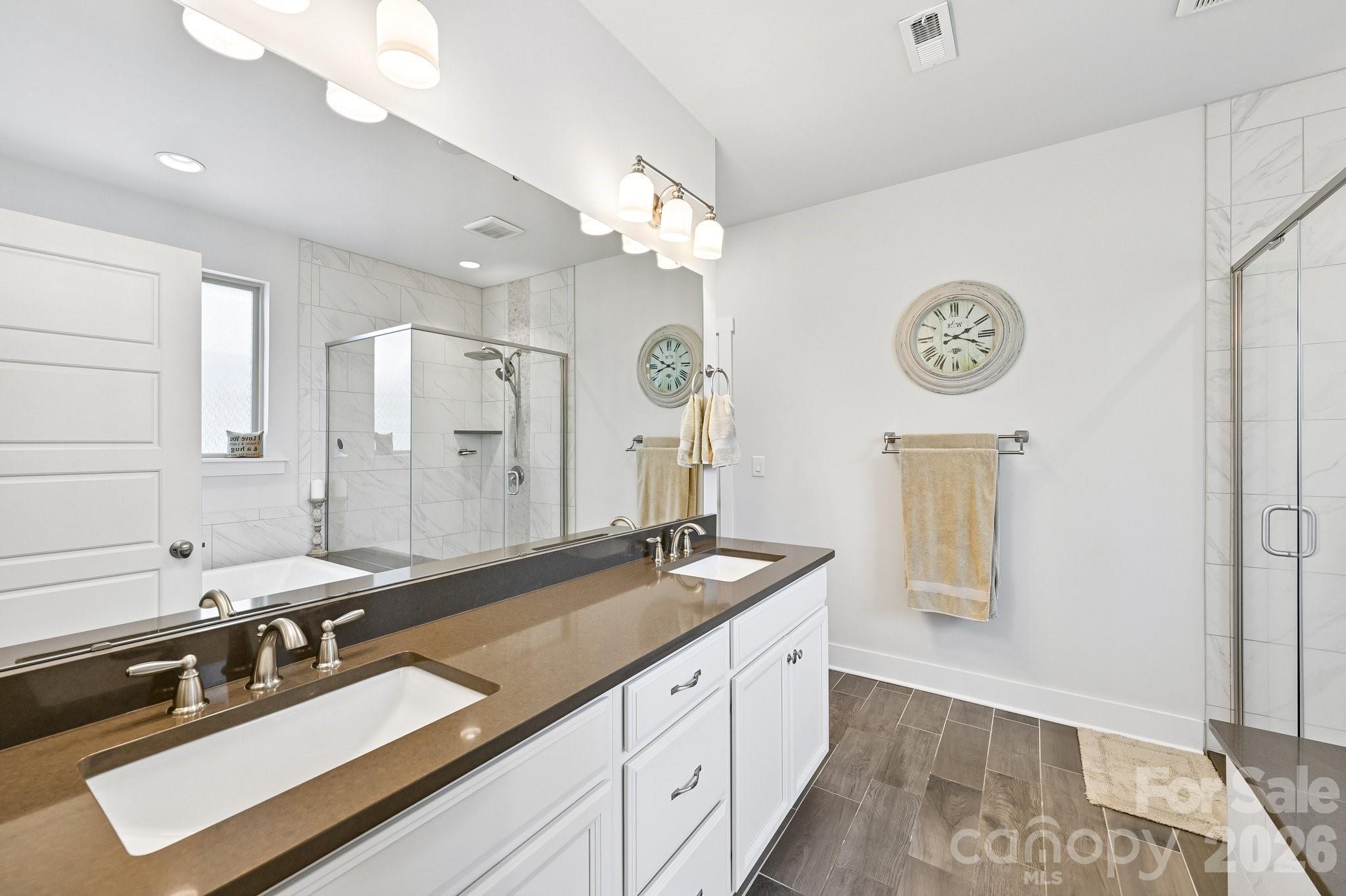 Paddlers Cove - Residential