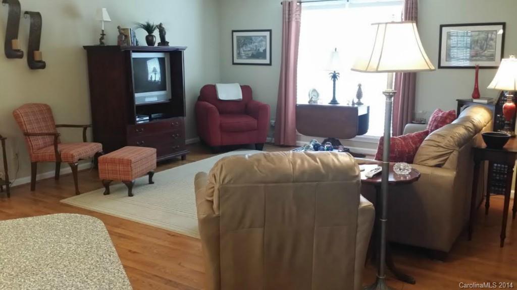 Quail Lakes - Residential