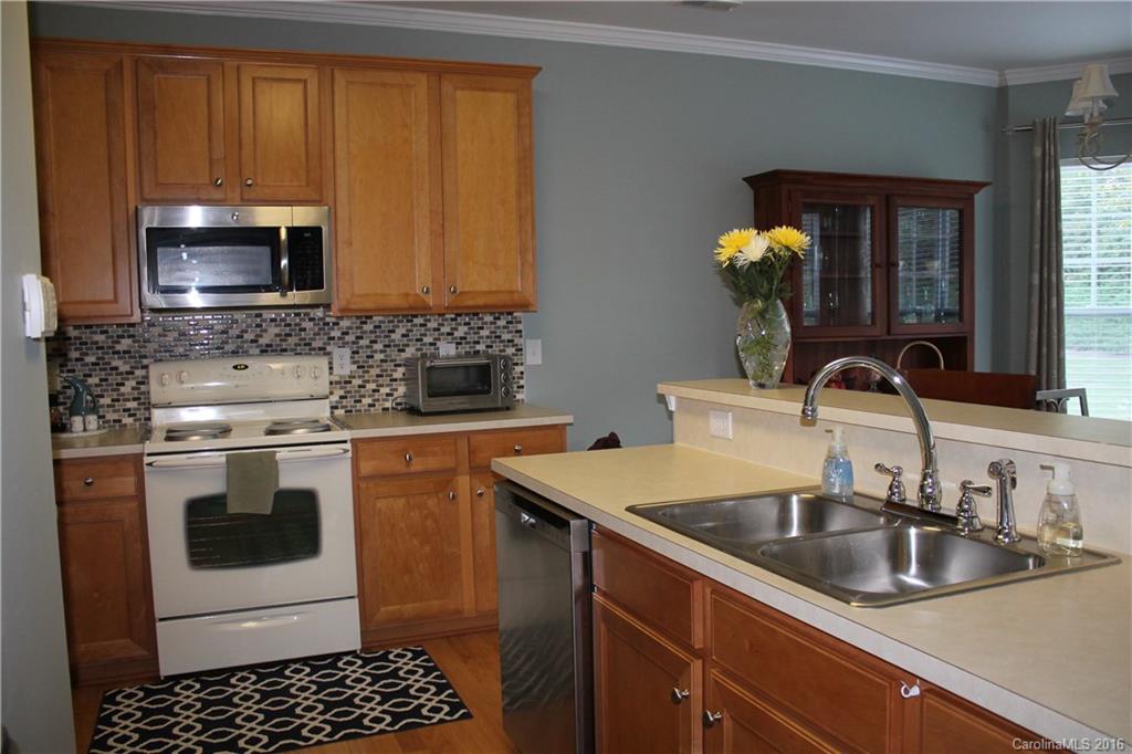 Ridge Pointe - Residential
