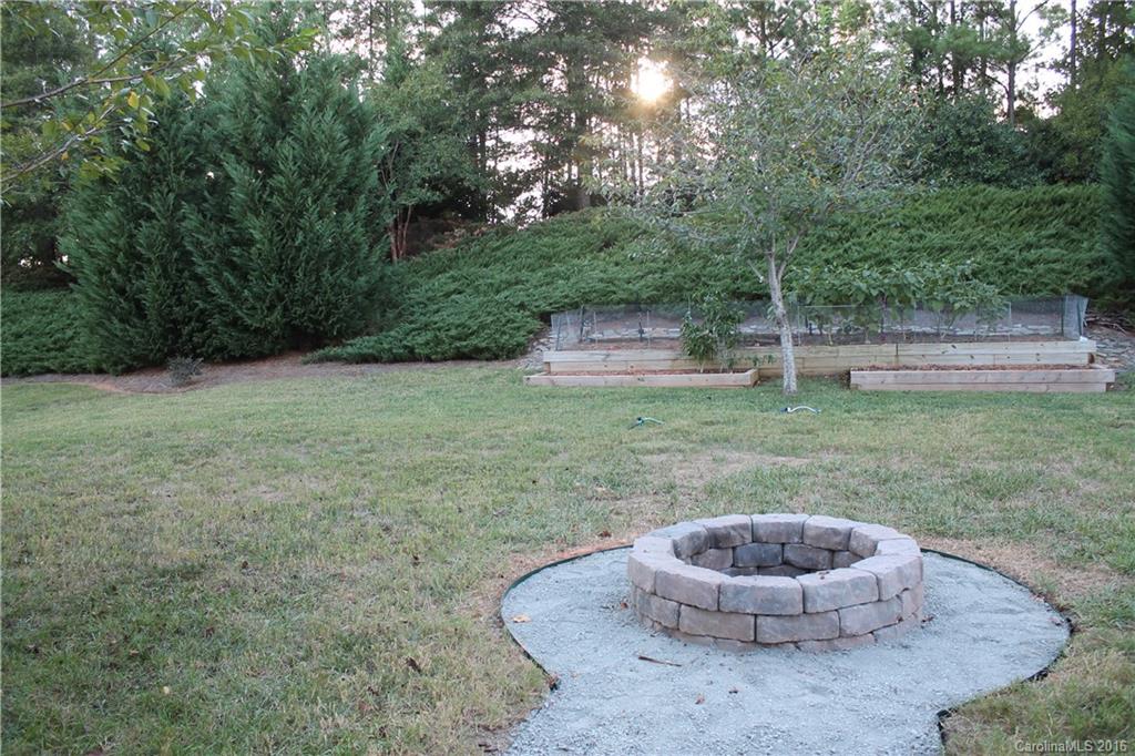 Ridge Pointe - Residential