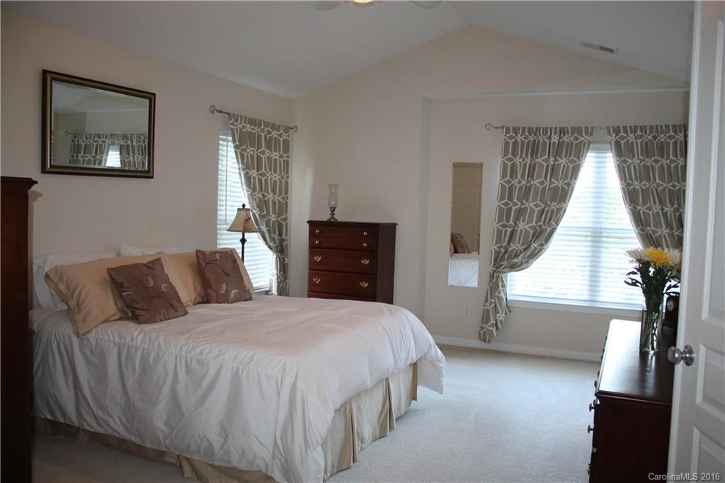 Ridge Pointe - Residential