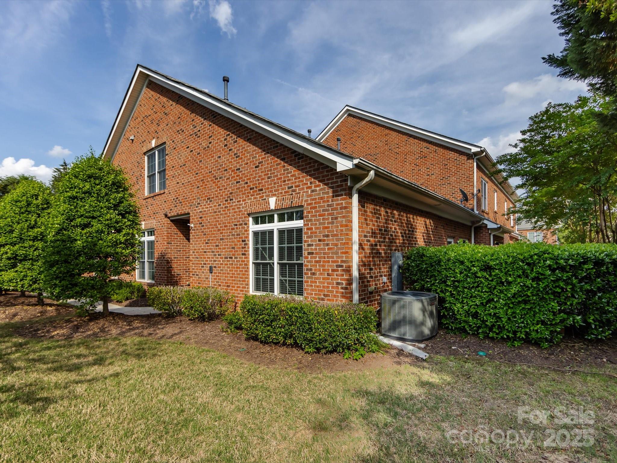 Beacon Knoll Villas - Residential