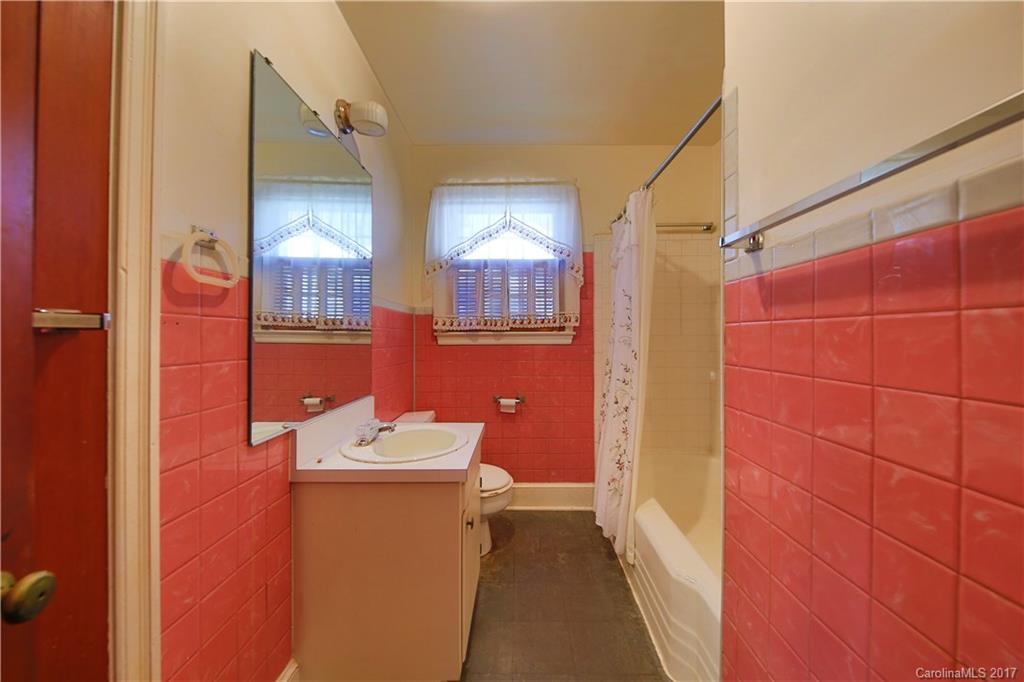 Seventeen Acres - Residential
