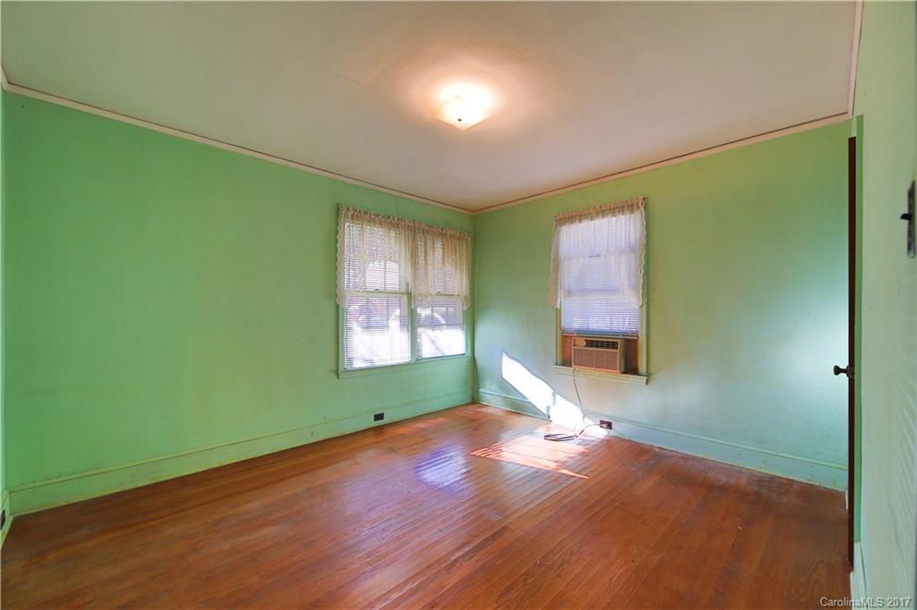 Seventeen Acres - Residential