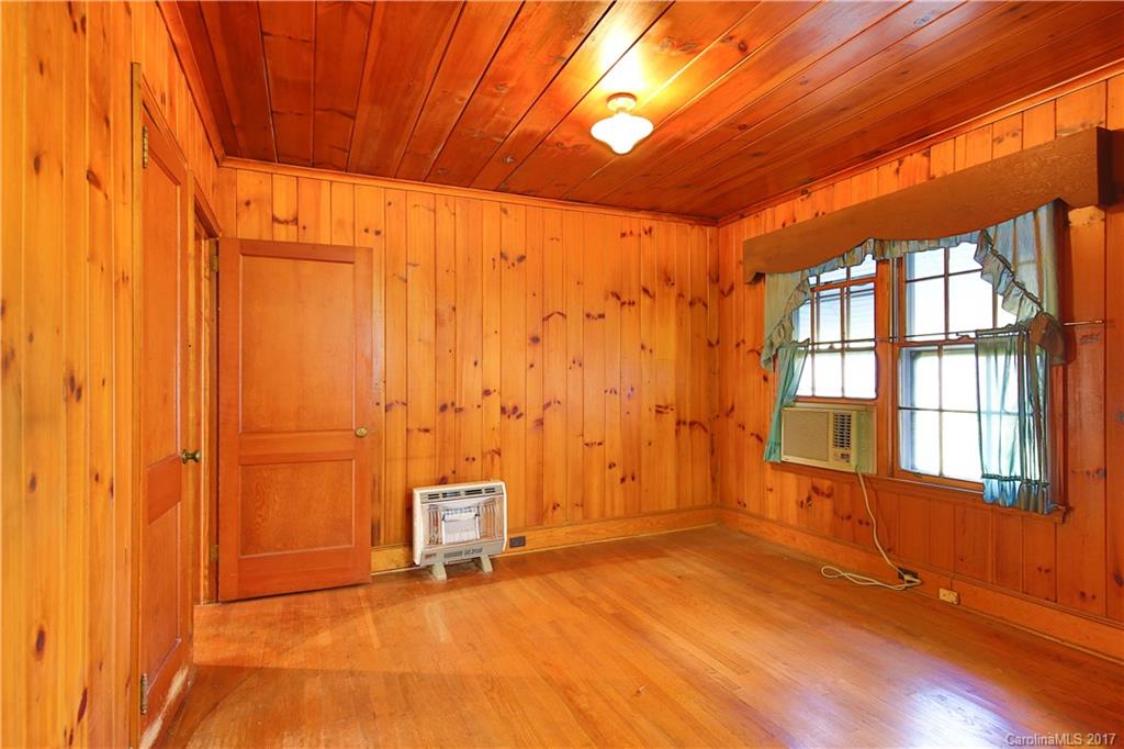 Seventeen Acres - Residential