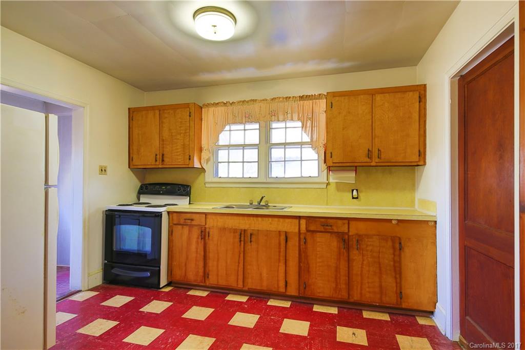 Seventeen Acres - Residential