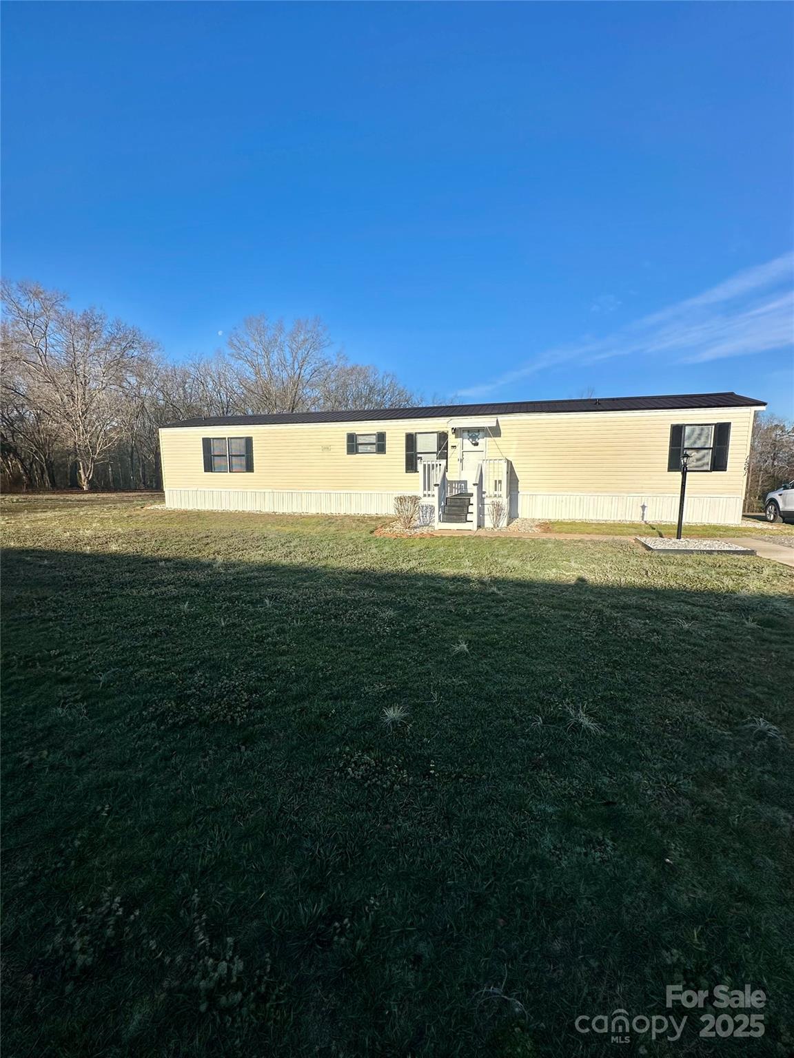 Unique income-producing opportunity with multiple revenue streams.
This property features two mobile homes, a large garage/workshop, and one additional lot currently rented, offering immediate cash flow with upside potential.

***DO NOT DISTURB TENANTS OR VISIT THE PROPERTY WITHOUT AN APPOINTMENT. ***