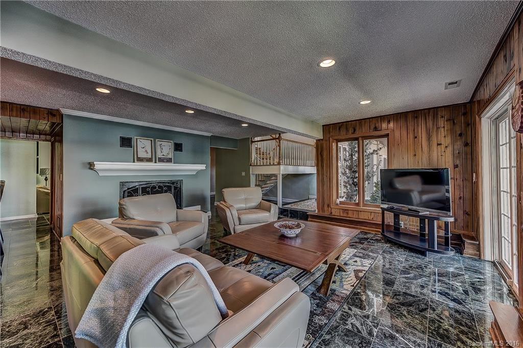 Tega Cay - Residential