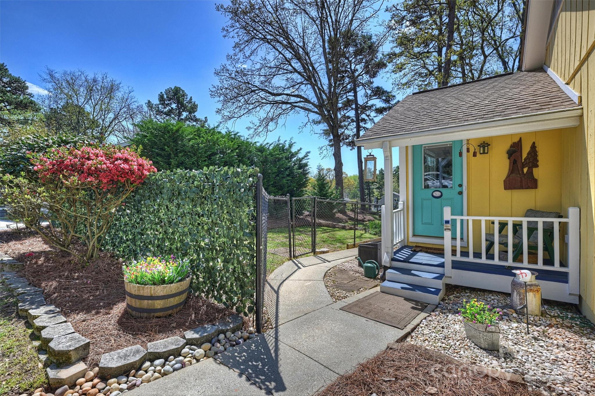 Tega Cay - Residential