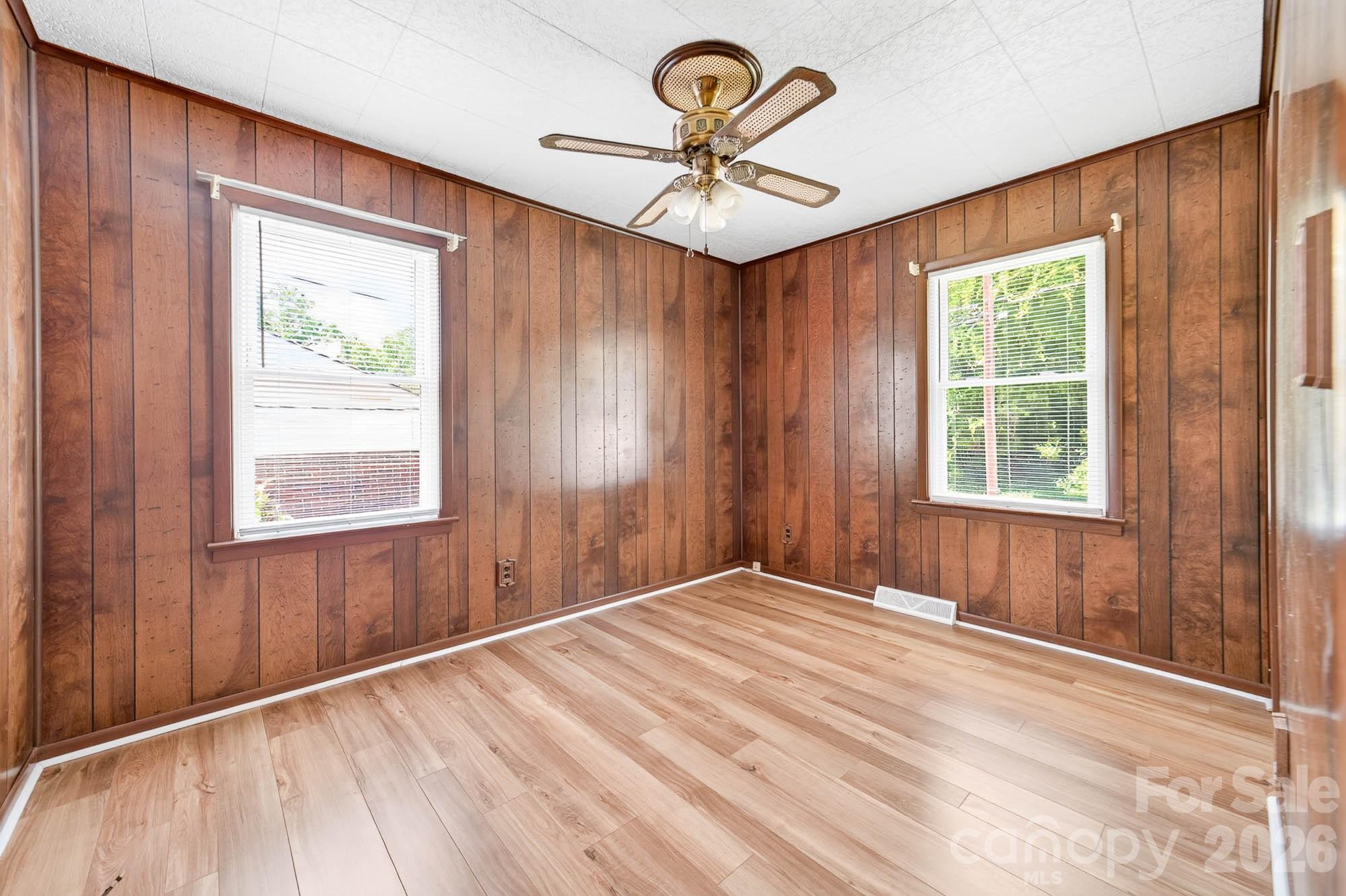 Shady Glen - Residential