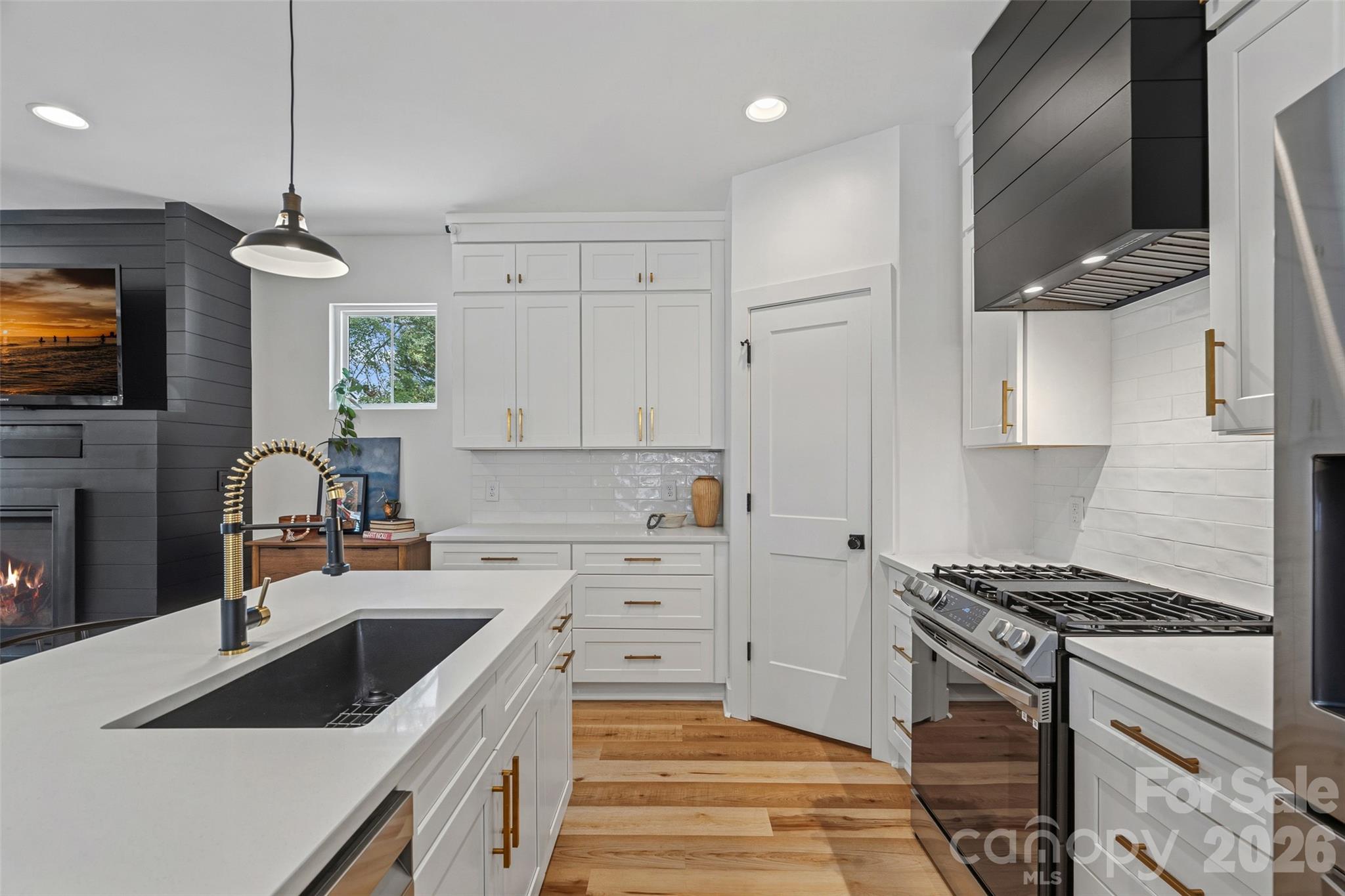 Merry Oaks - Residential