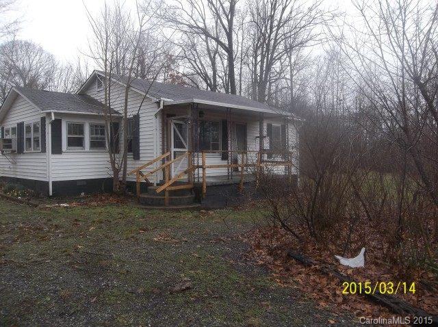 2 Bedroom, 1 bath home in Statesville, NC. Will need new windows, new flooring & new hot water heater & HVAC system. Sits on large lot for any expansion & has great potential!