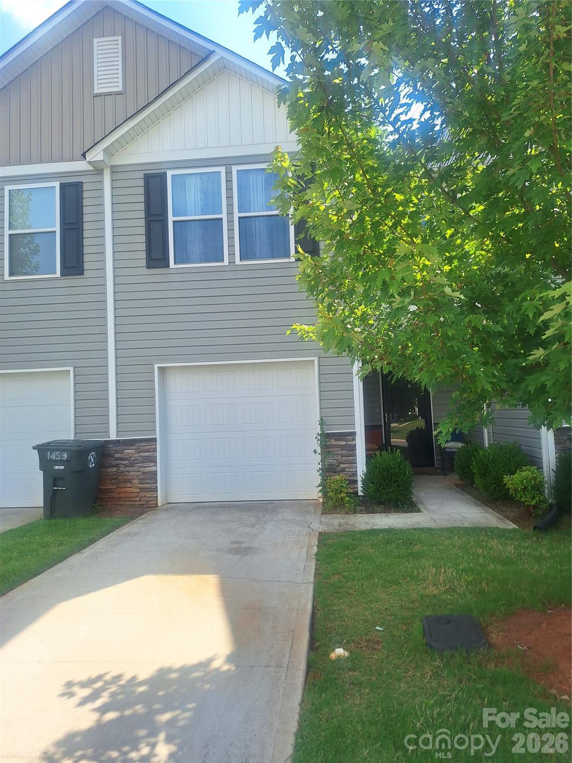 Oak Ridge Townhomes - Residential