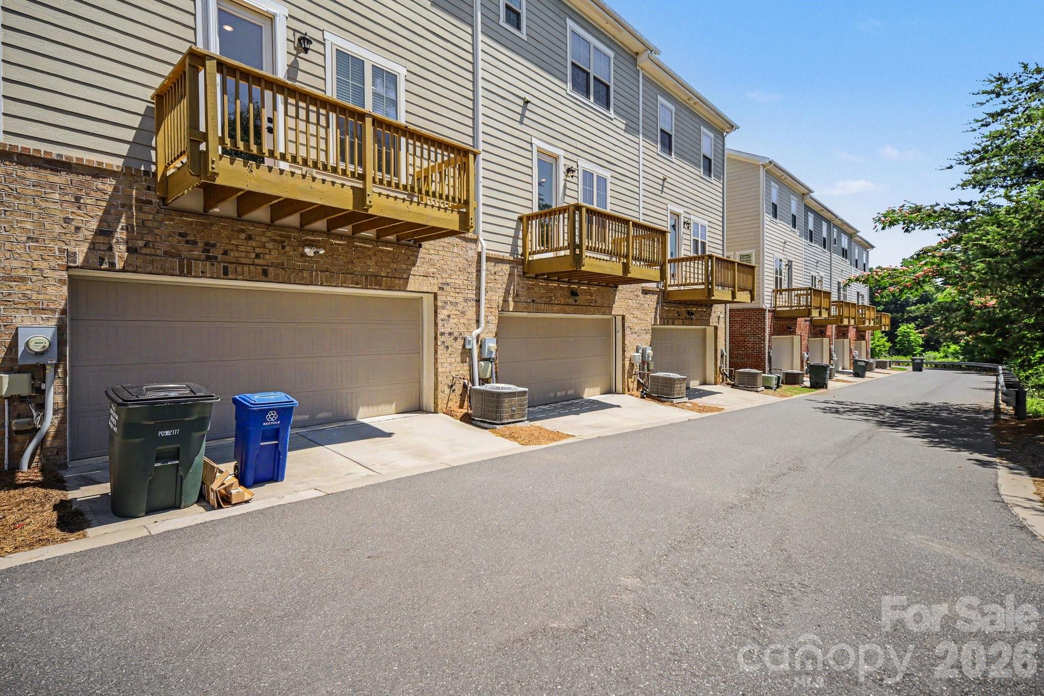 Hadley at Arrowood Station - Residential