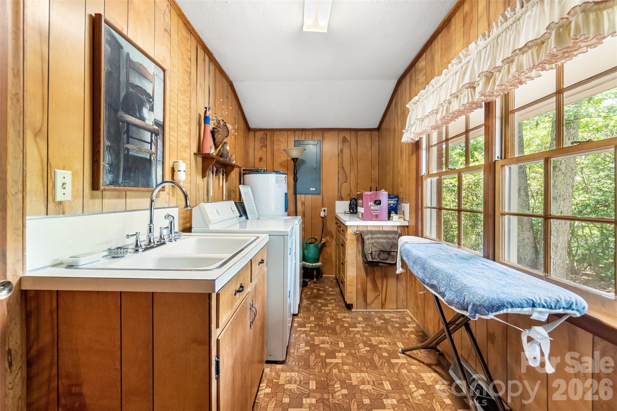 Forest Hills - Residential