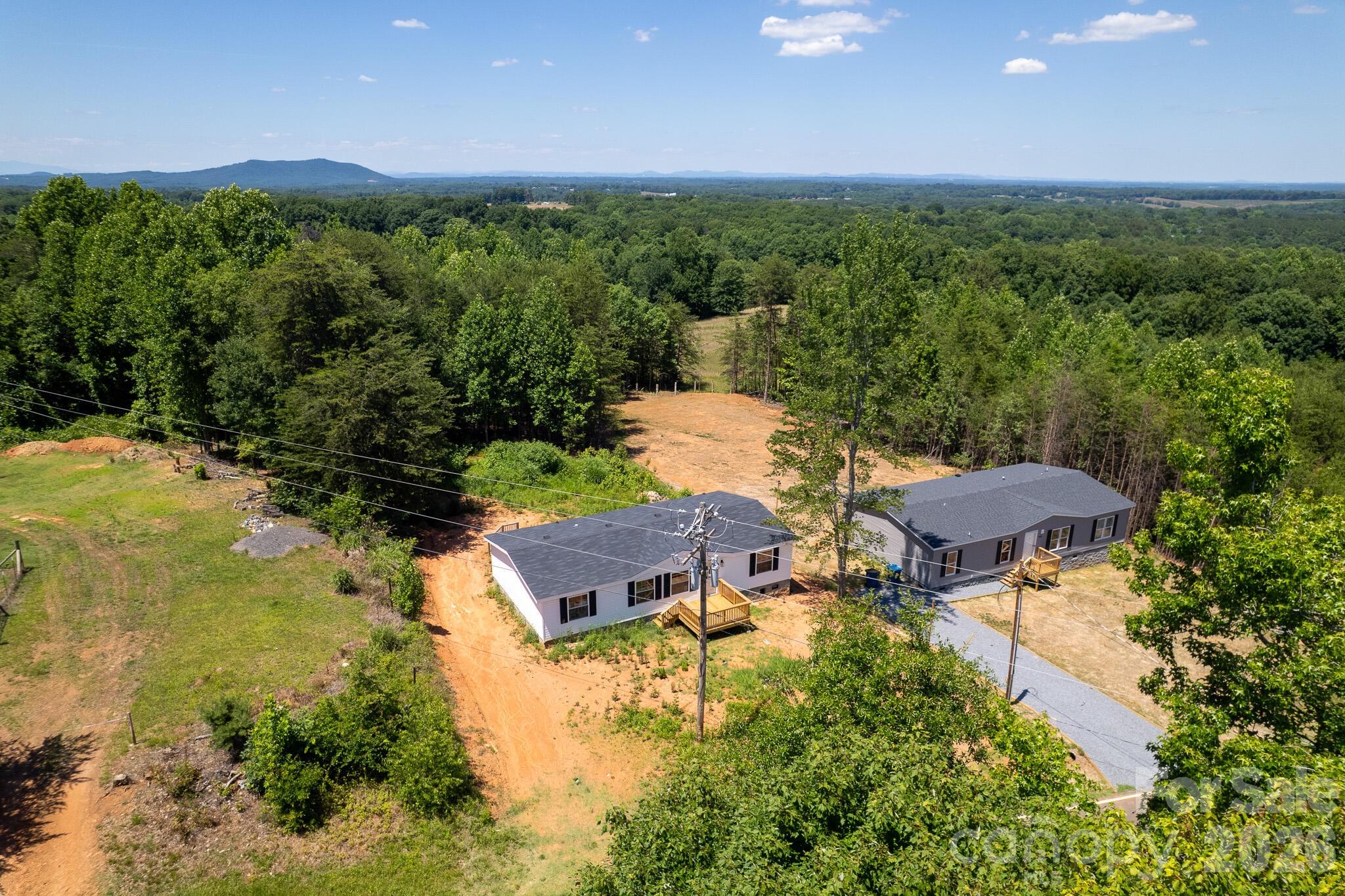PLATEAU RIDGE ESTATES - Residential