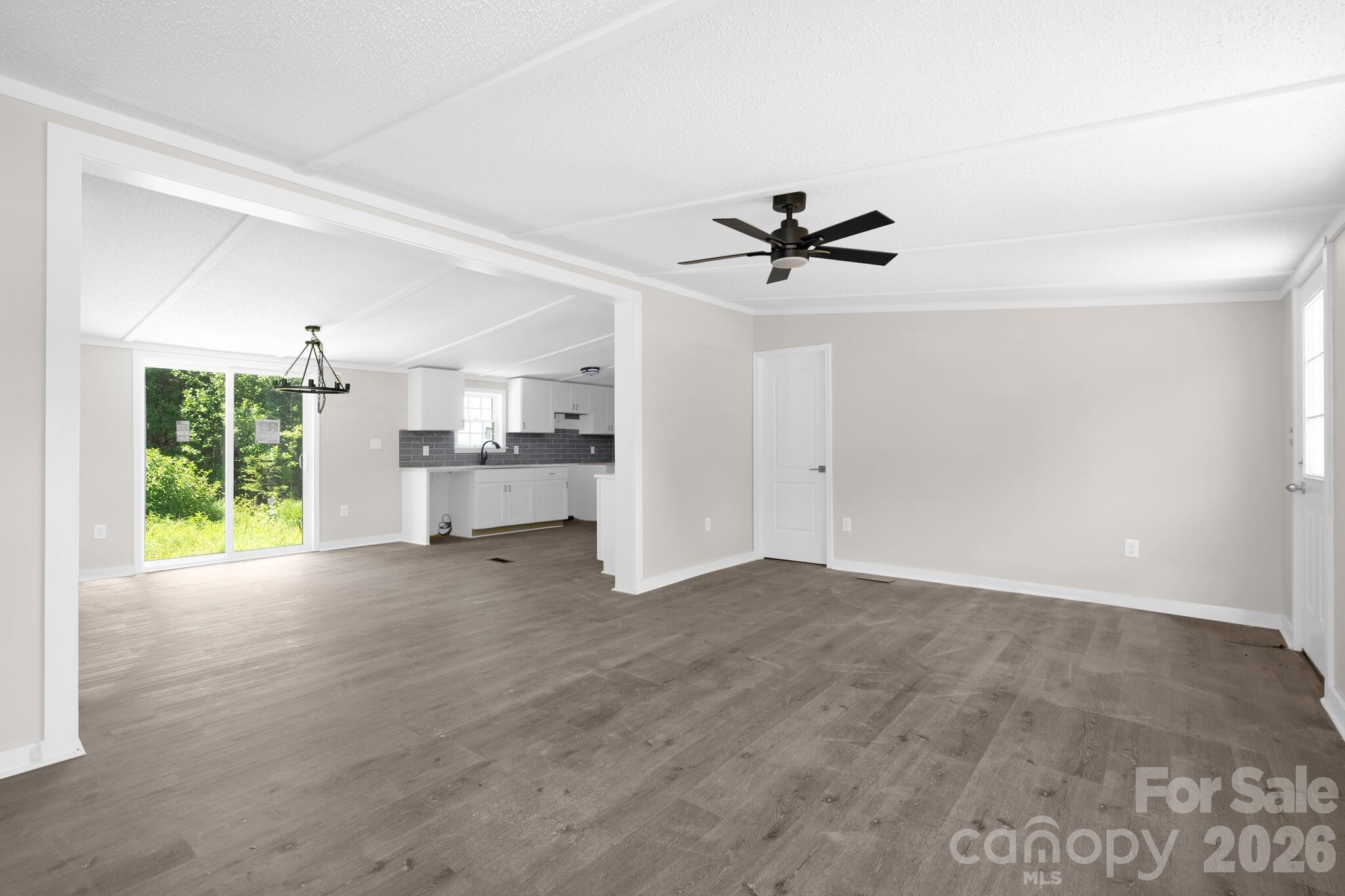 PLATEAU RIDGE ESTATES - Residential