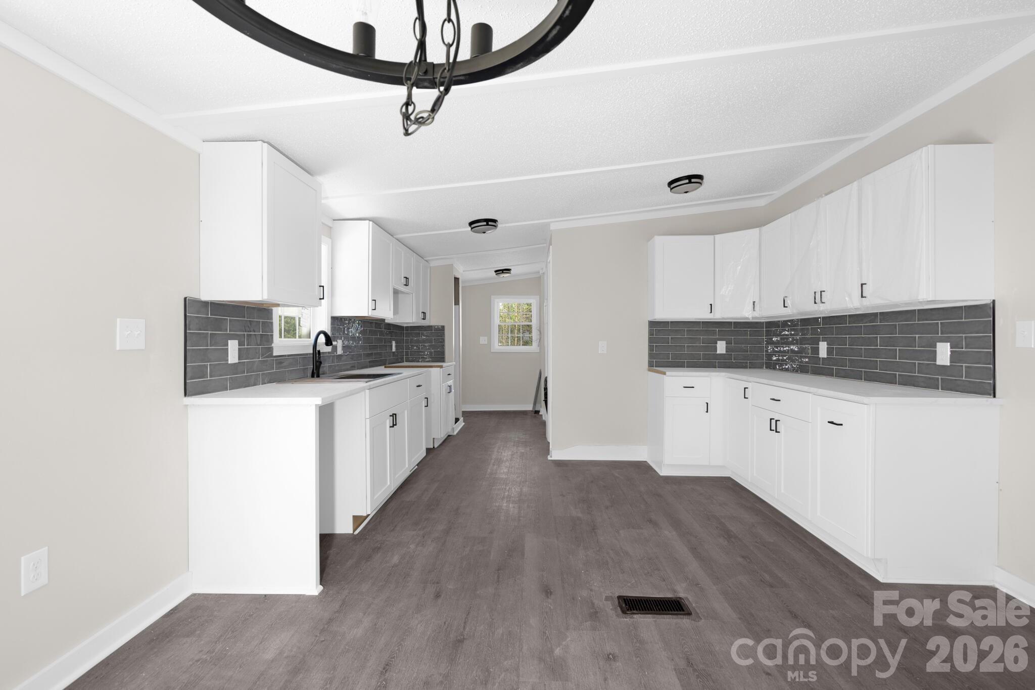 PLATEAU RIDGE ESTATES - Residential
