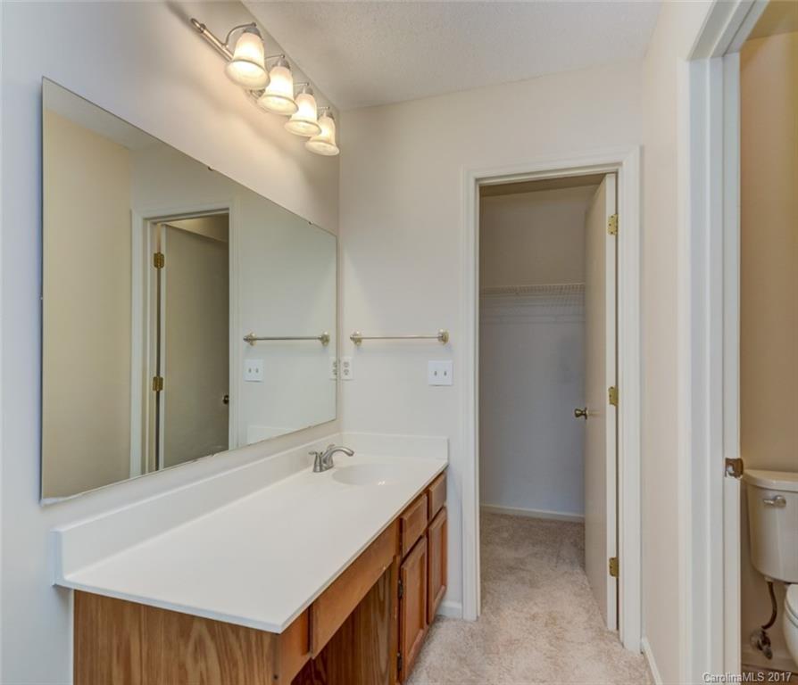 Lakes At Raintree - Residential