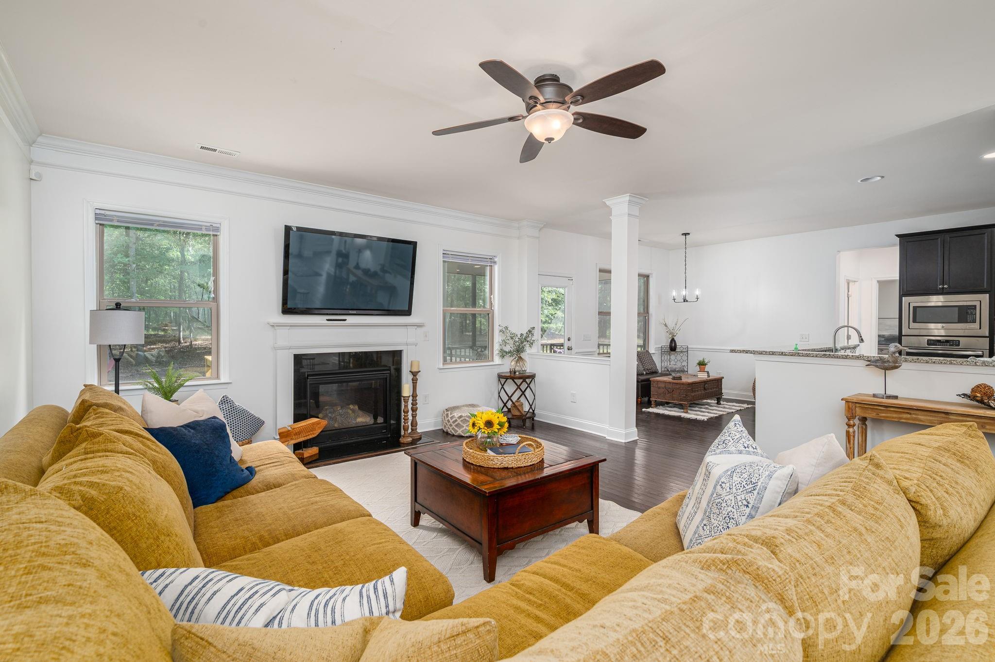 The Peninsula At Bayshore - Residential