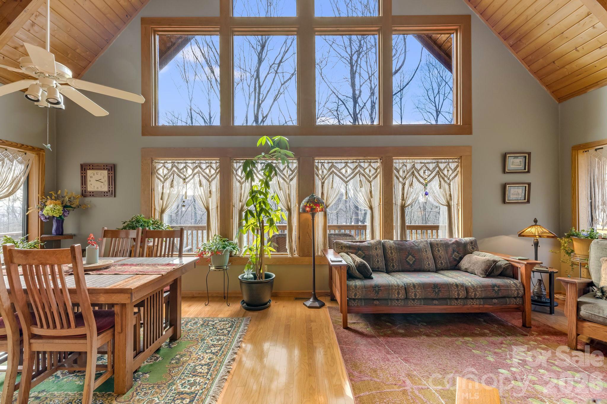 Wonderwood Mountain - Residential
